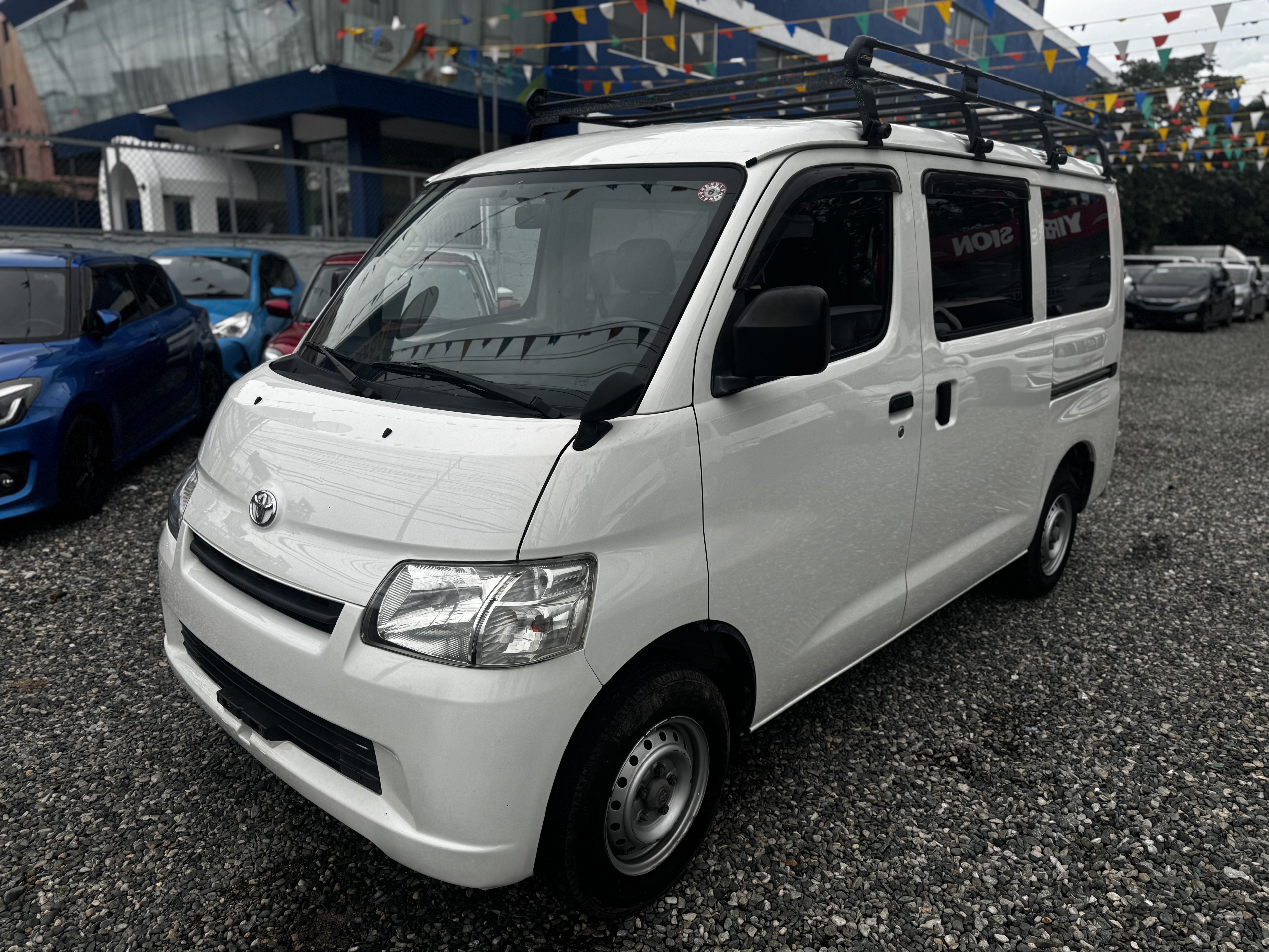 jeepetas y camionetas - Toyota Town Ace 2019  1