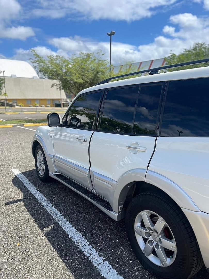 jeepetas y camionetas -  Mitsubishi Montero 2005 NEGOCIABLE 3