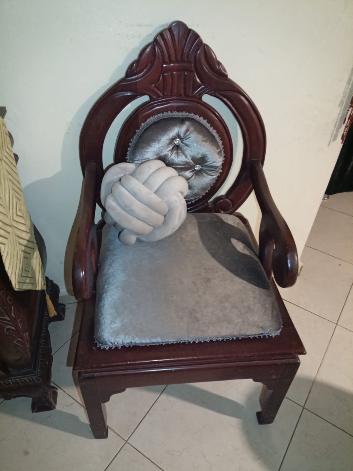 muebles y colchones - Mobiliario en Venta por razones de viaje 0