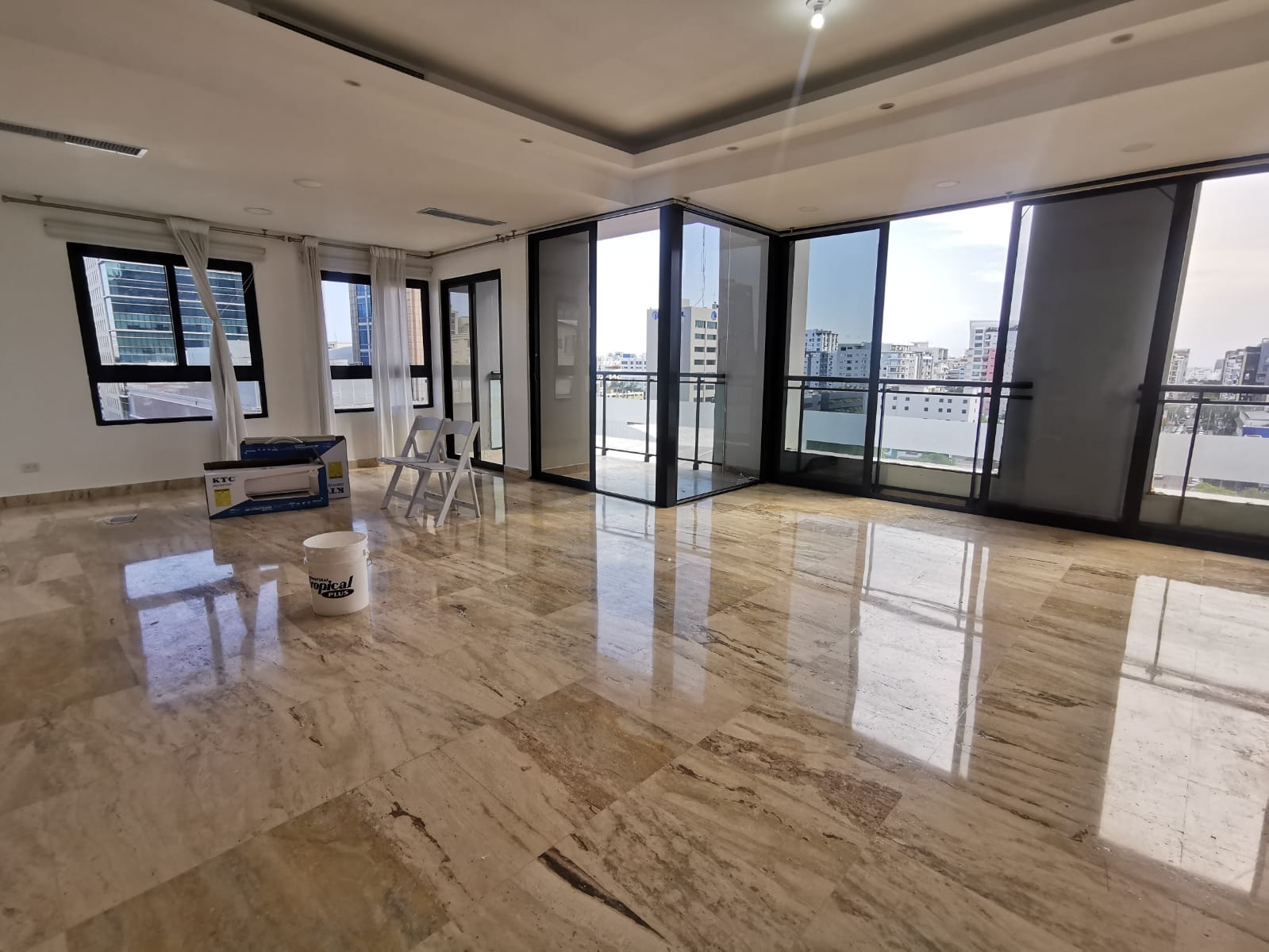 apartamentos - VENDO APART. AMPLIO EXCLUSIVO SECTOR DE PIANTINI 1