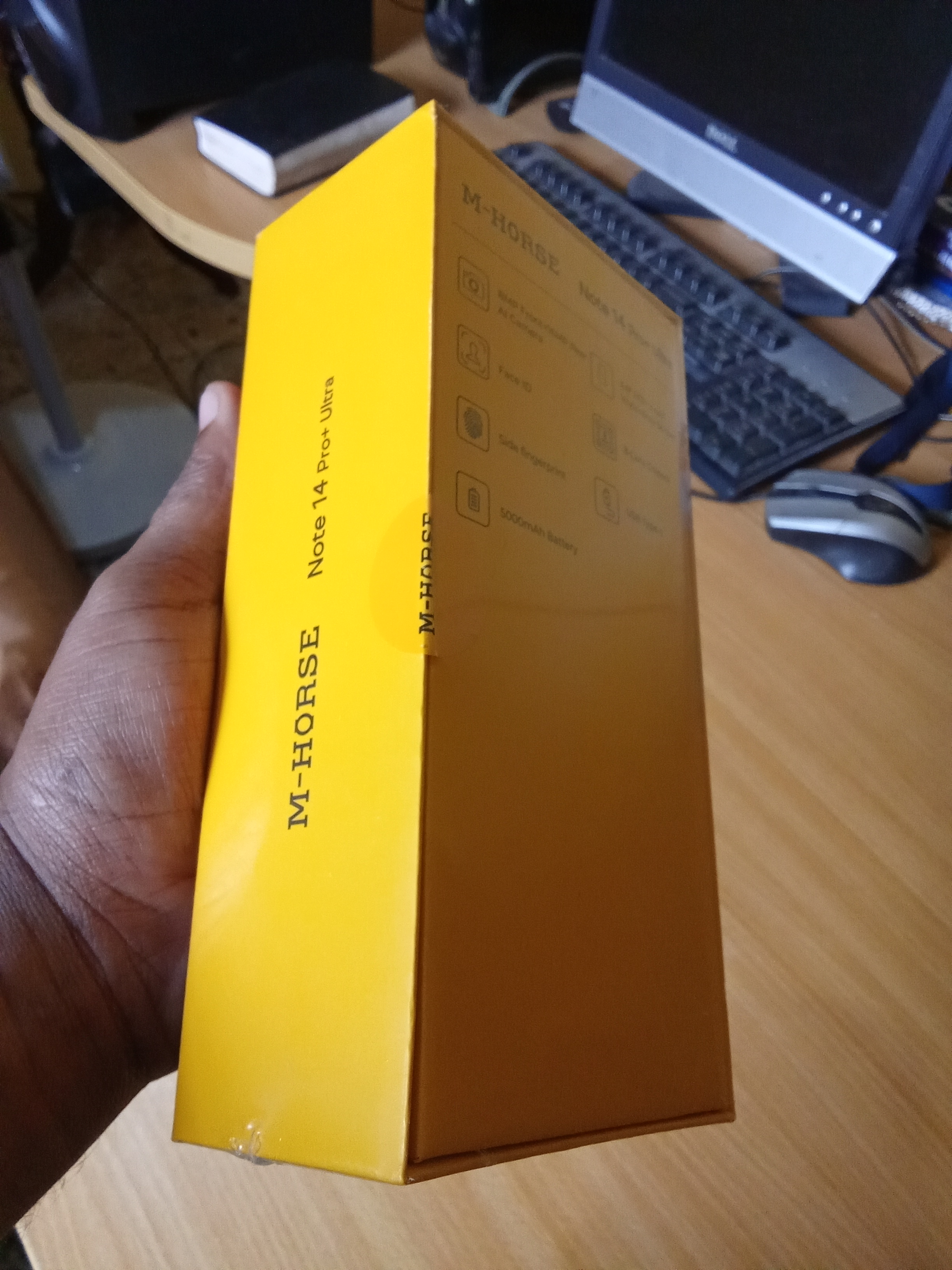 celulares y tabletas - M-Horse Note 14 pro +ultra 128gb, 8gb de Ram color dorado nuevo con su caja. 3