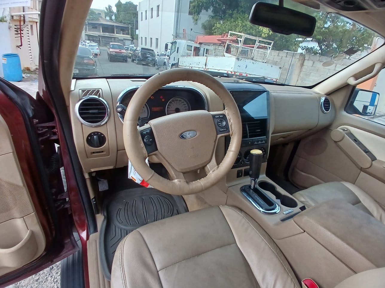 jeepetas y camionetas - FORD EXPLORER 2010 3