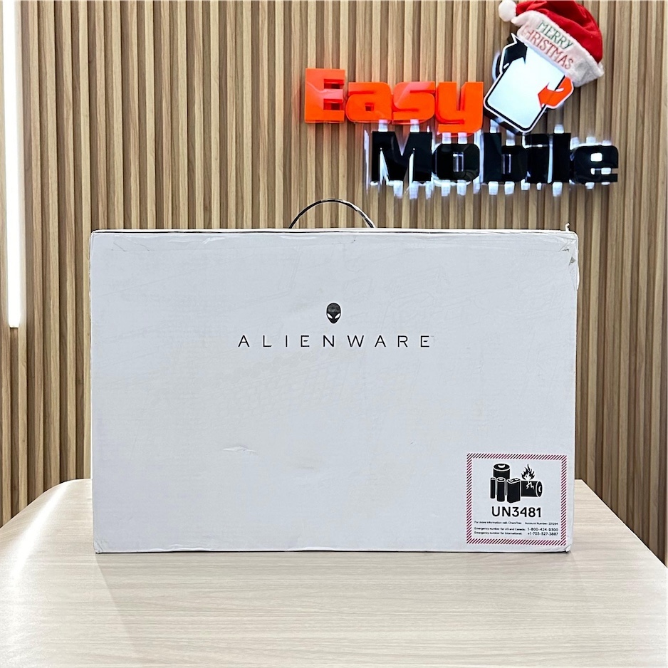 computadoras y laptops - ALLIENWARE M18 18" FHD+ 480Hz i9-13900HX 32GB RAM 1TB SSD RTX-4080 12GB SELLADA