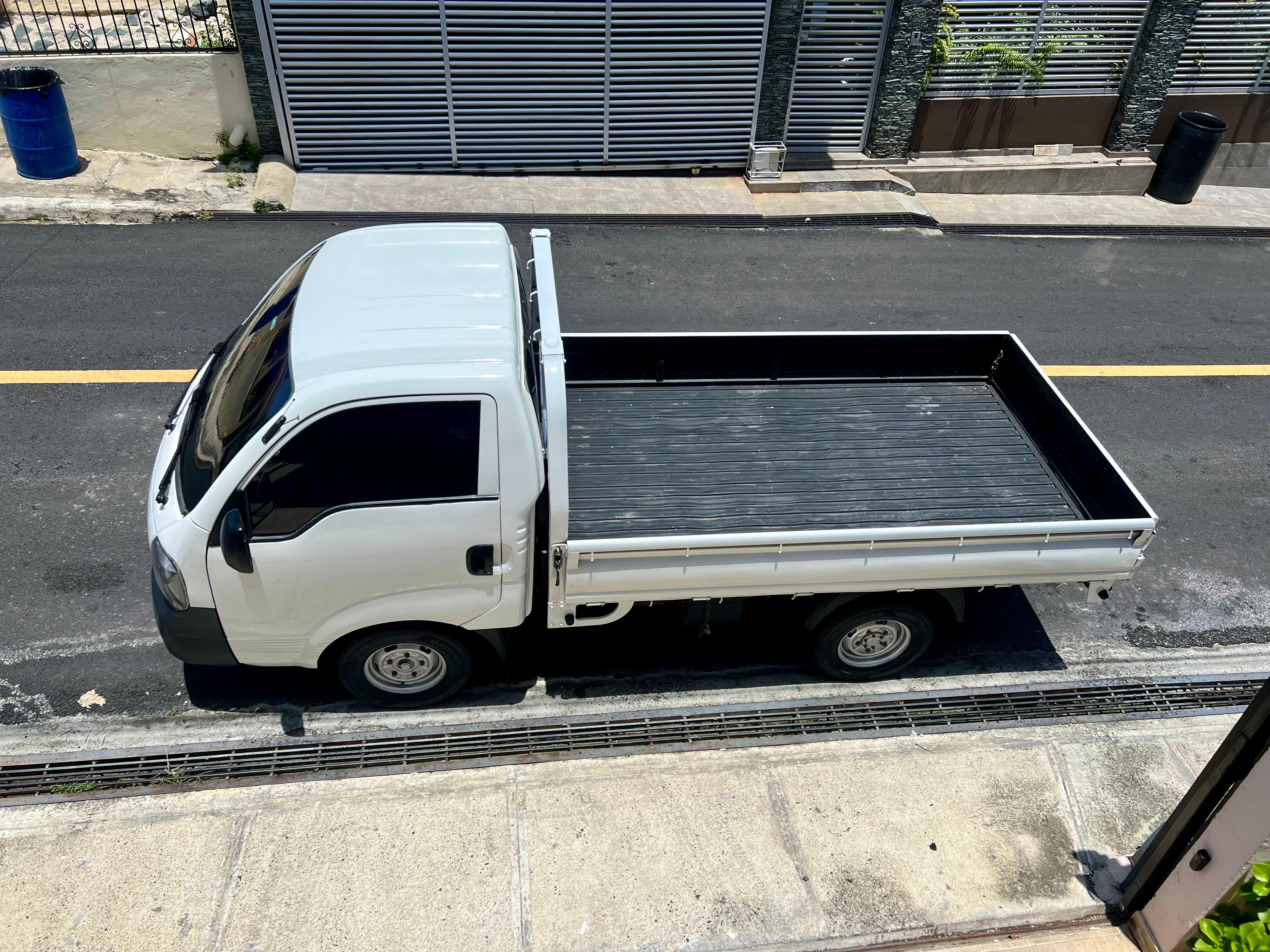 camiones y vehiculos pesados - KIA K2700 3