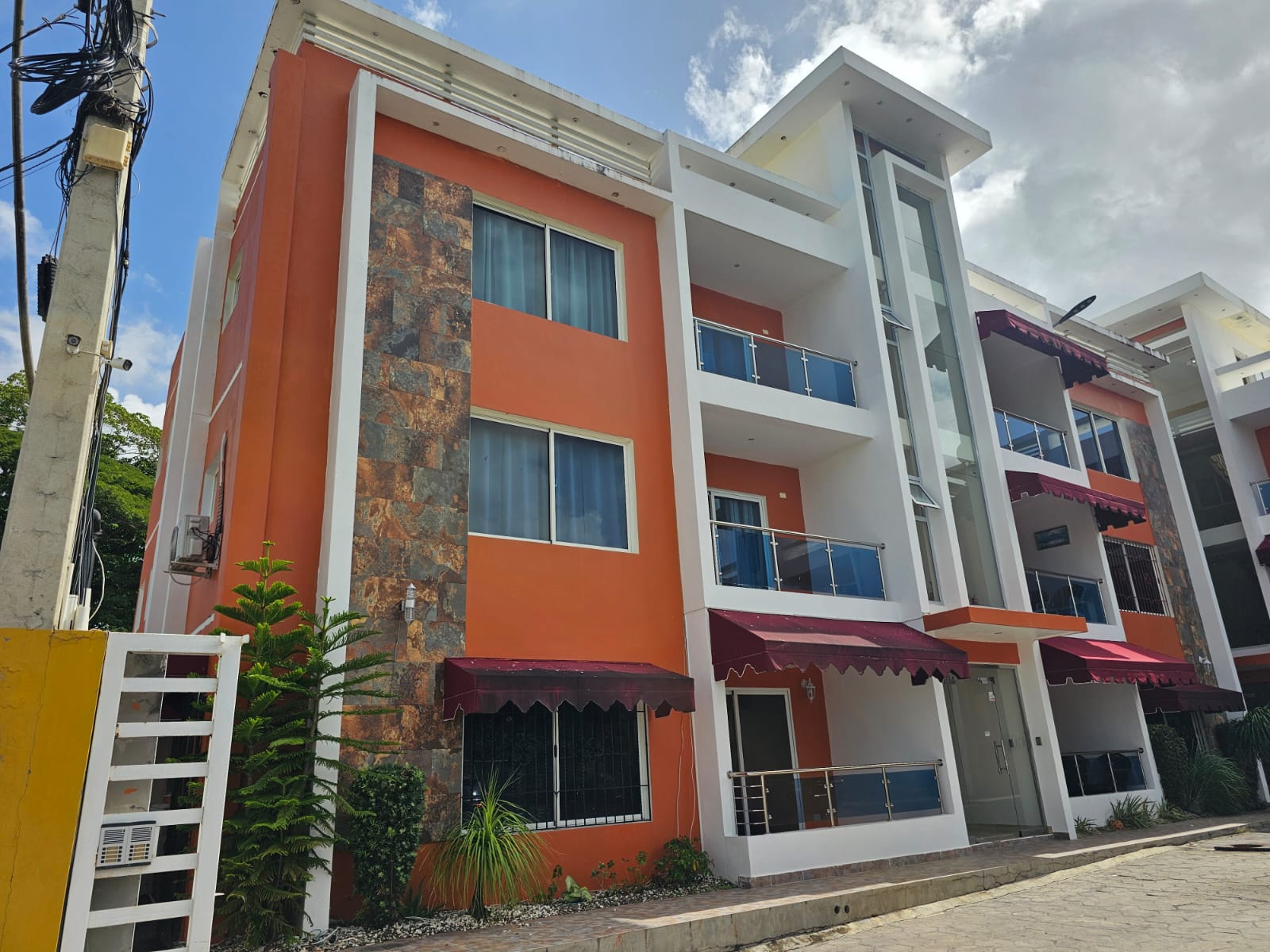 apartamentos - Se Vende Apartamento en San Francisco de Macorís Macoris - Urb. Neftali 3 0