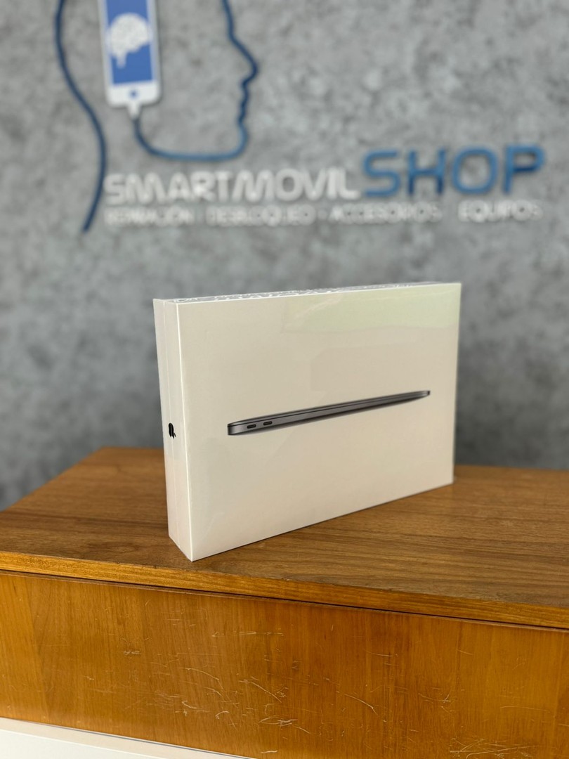 computadoras y laptops - Macbook air m1 256gb ssd 8gb ram nueva en caja sellada (somos tienda) 0