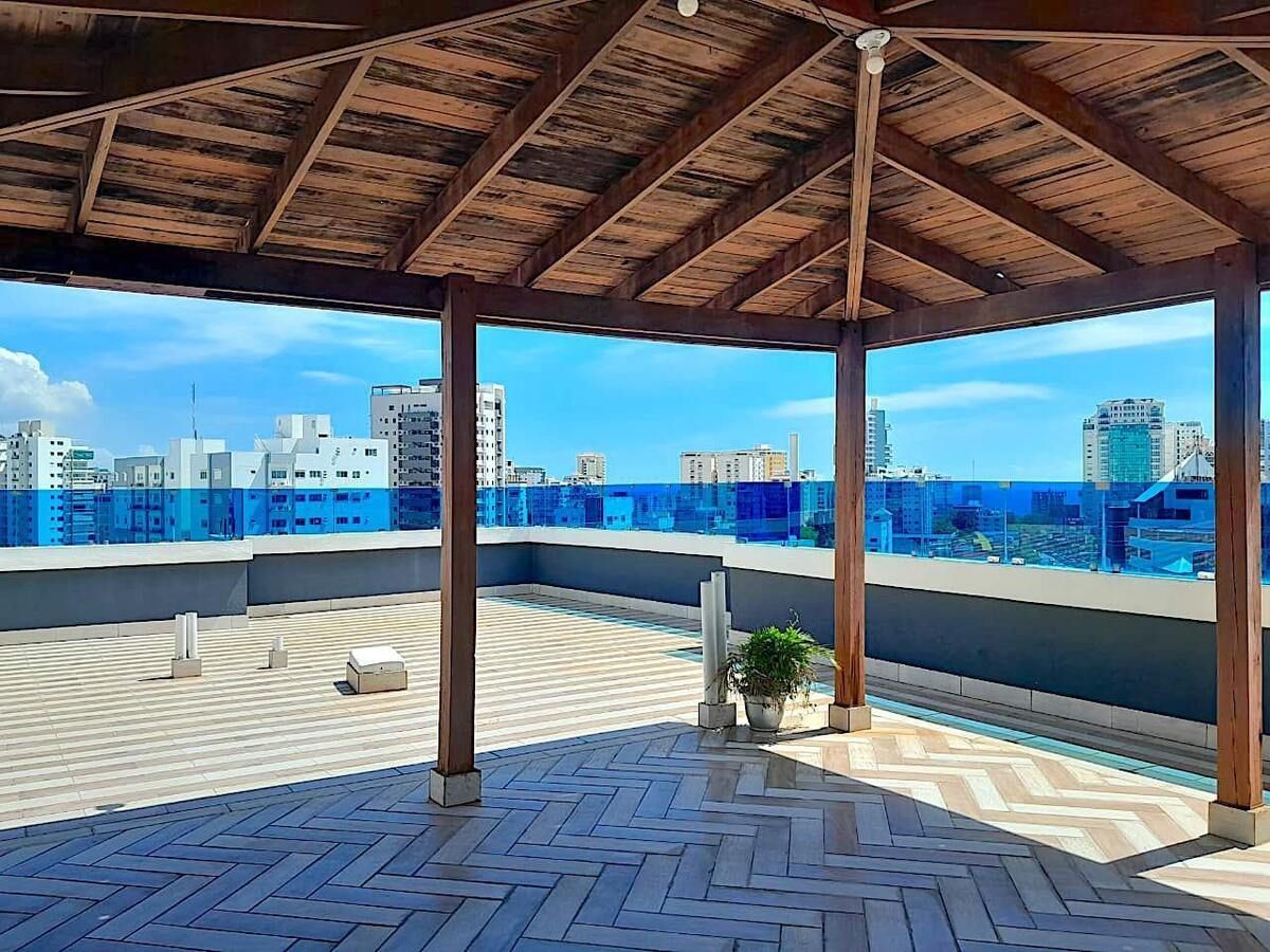 apartamentos - Apartamento en alquiler con amplia terraza . 1