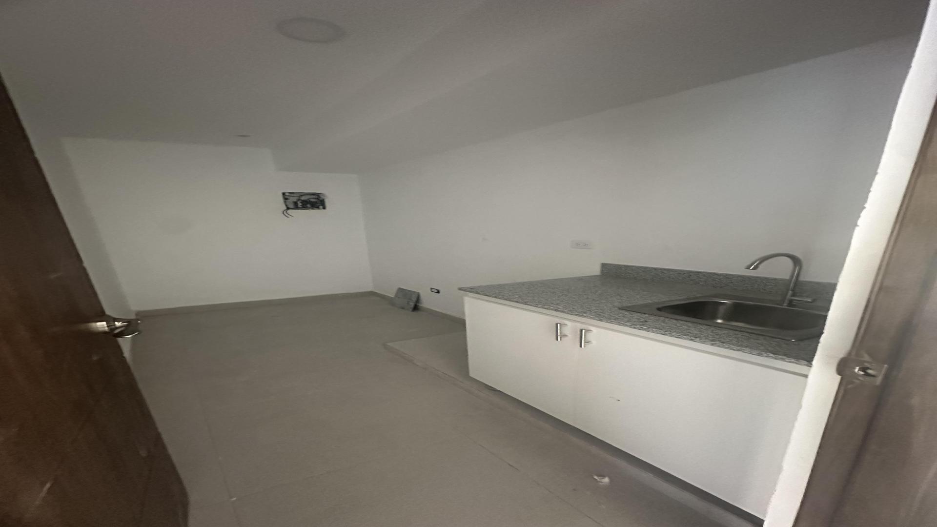 oficinas y locales comerciales - ALQUILER LOCAL COMERCIAL DE 126TS2-SECTOR LA JULIA 6