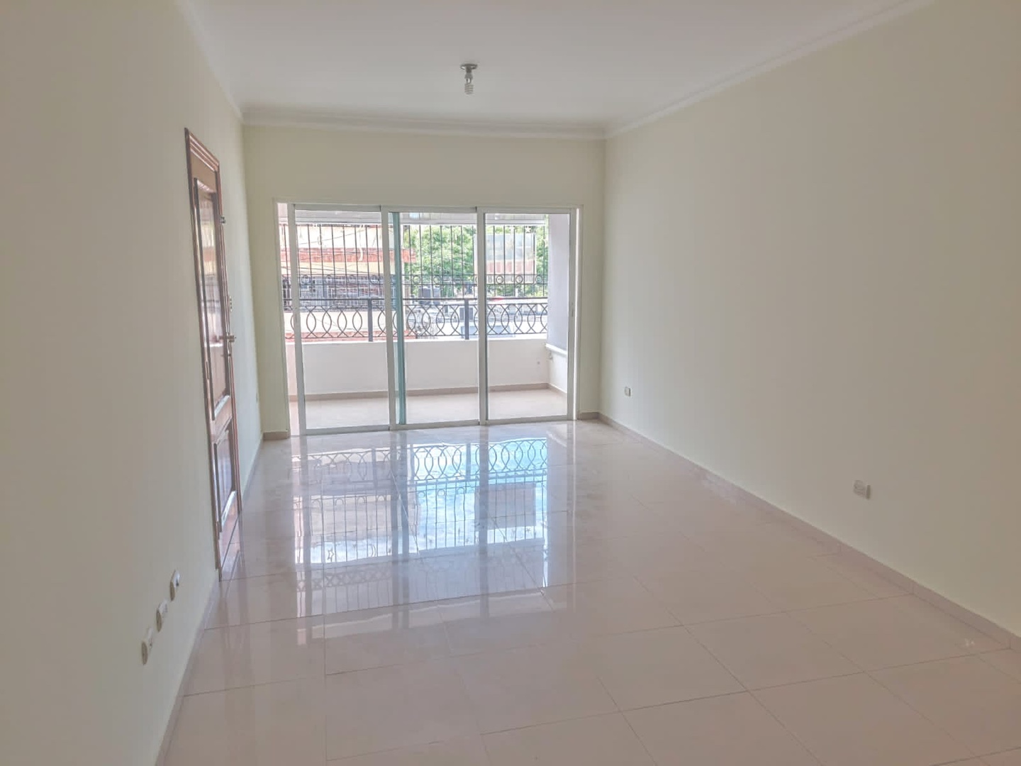 apartamentos - Apartamento en el Millon, próximo a la avenida Núñez de Cáceres y Ave. Defilló,  3