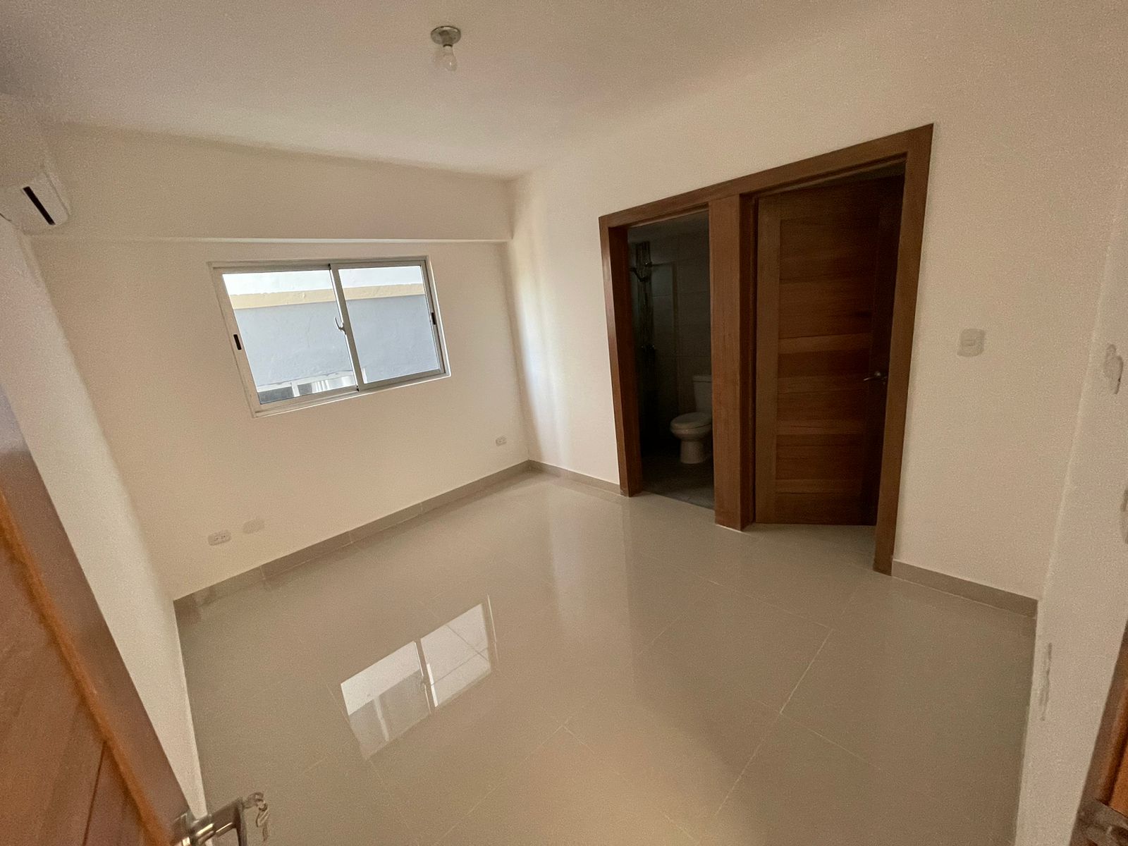 apartamentos - iso 4 Con Ascensor Y Línea Blanca Zona Universitar 7