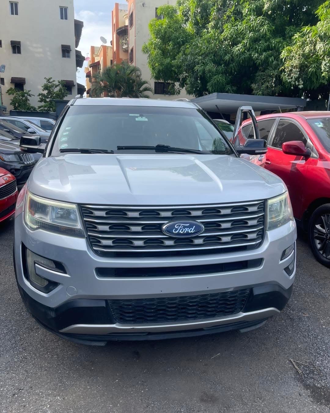 jeepetas y camionetas - FORD EXPLORER XLT 2016 1