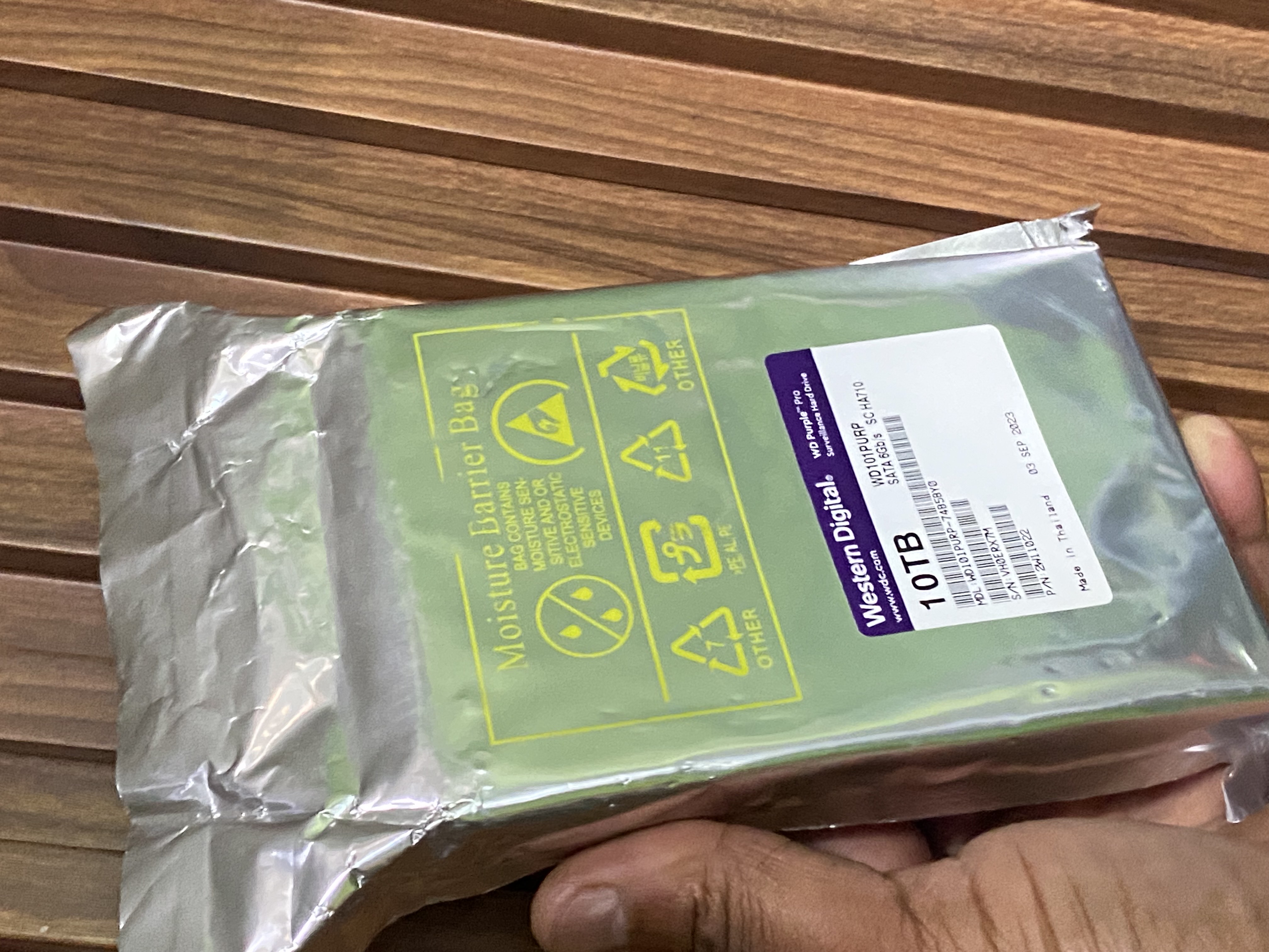 computadoras y laptops - Disco Duro sata 10TB  1