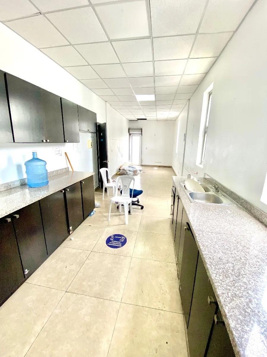 oficinas y locales comerciales - Amplio Local En Renacimiento Alquiler 6