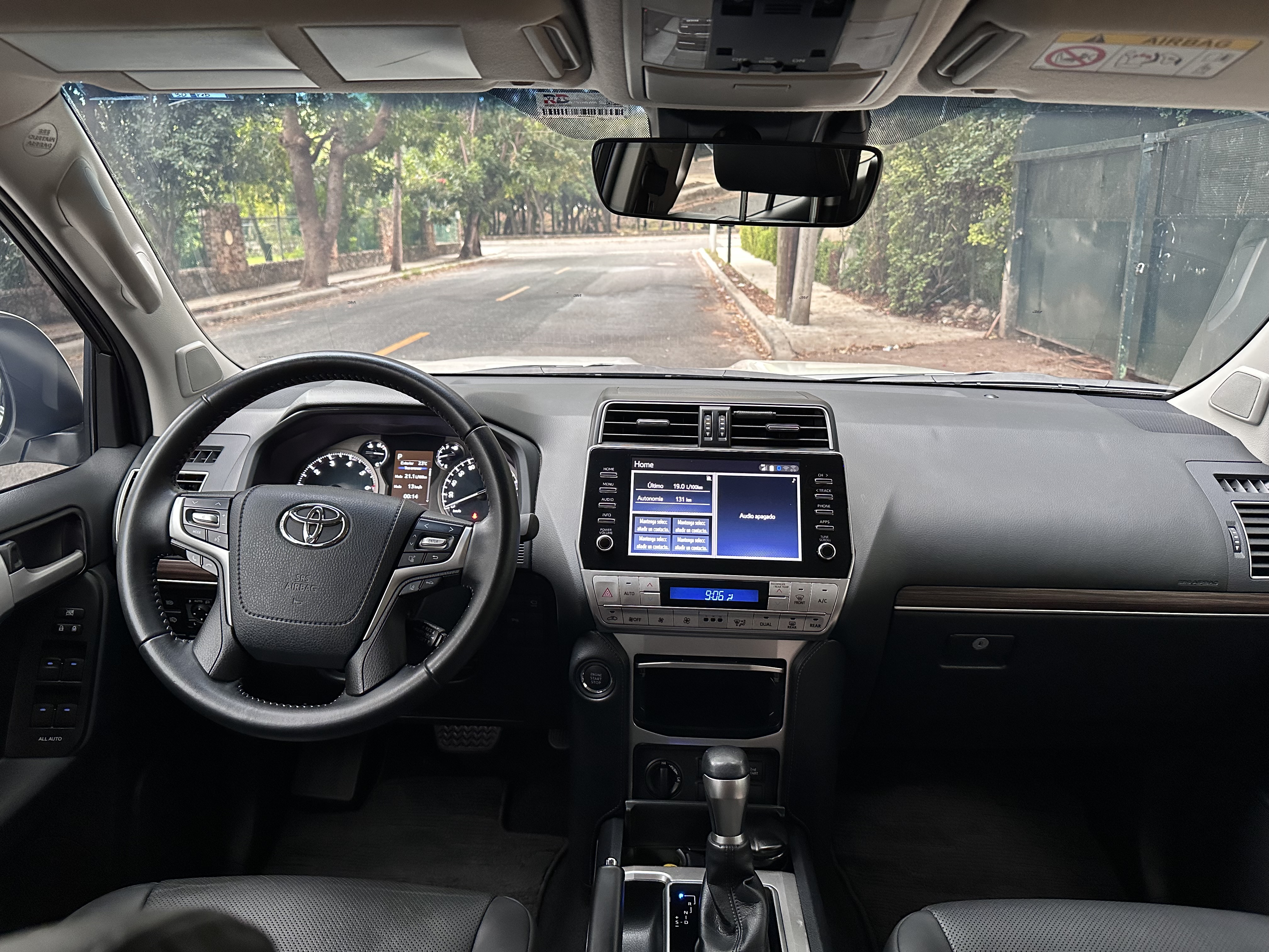 jeepetas y camionetas - Toyota Land Cruiser Prado VX 2022 - Gasolina 4