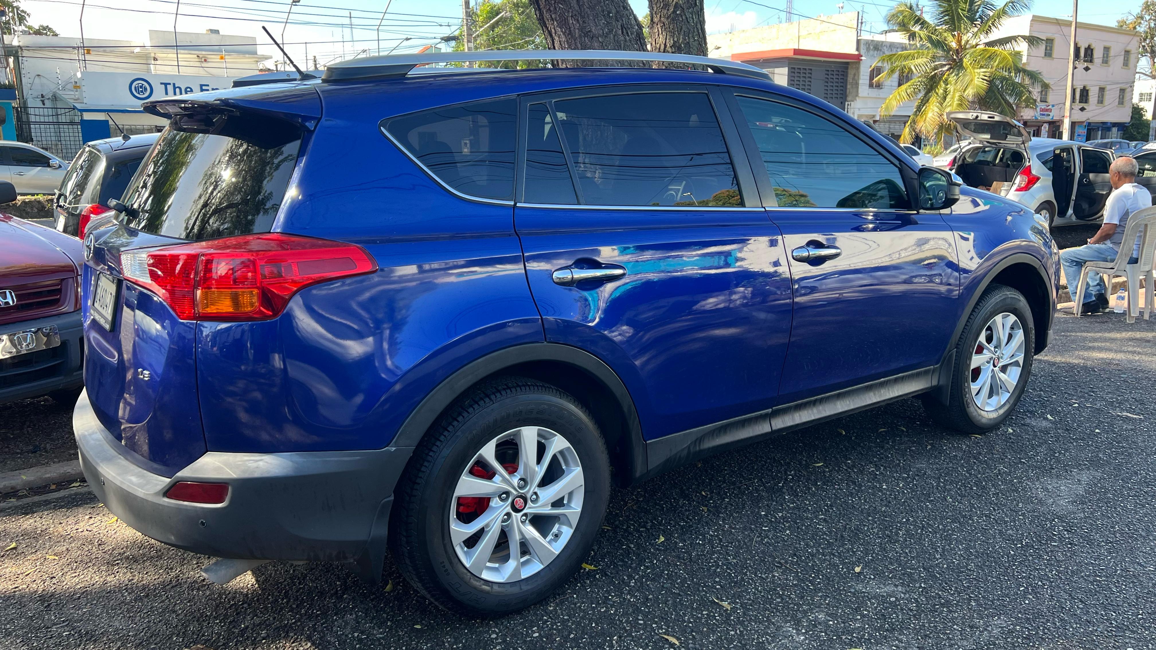 jeepetas y camionetas - Toyota rav4 2014 2