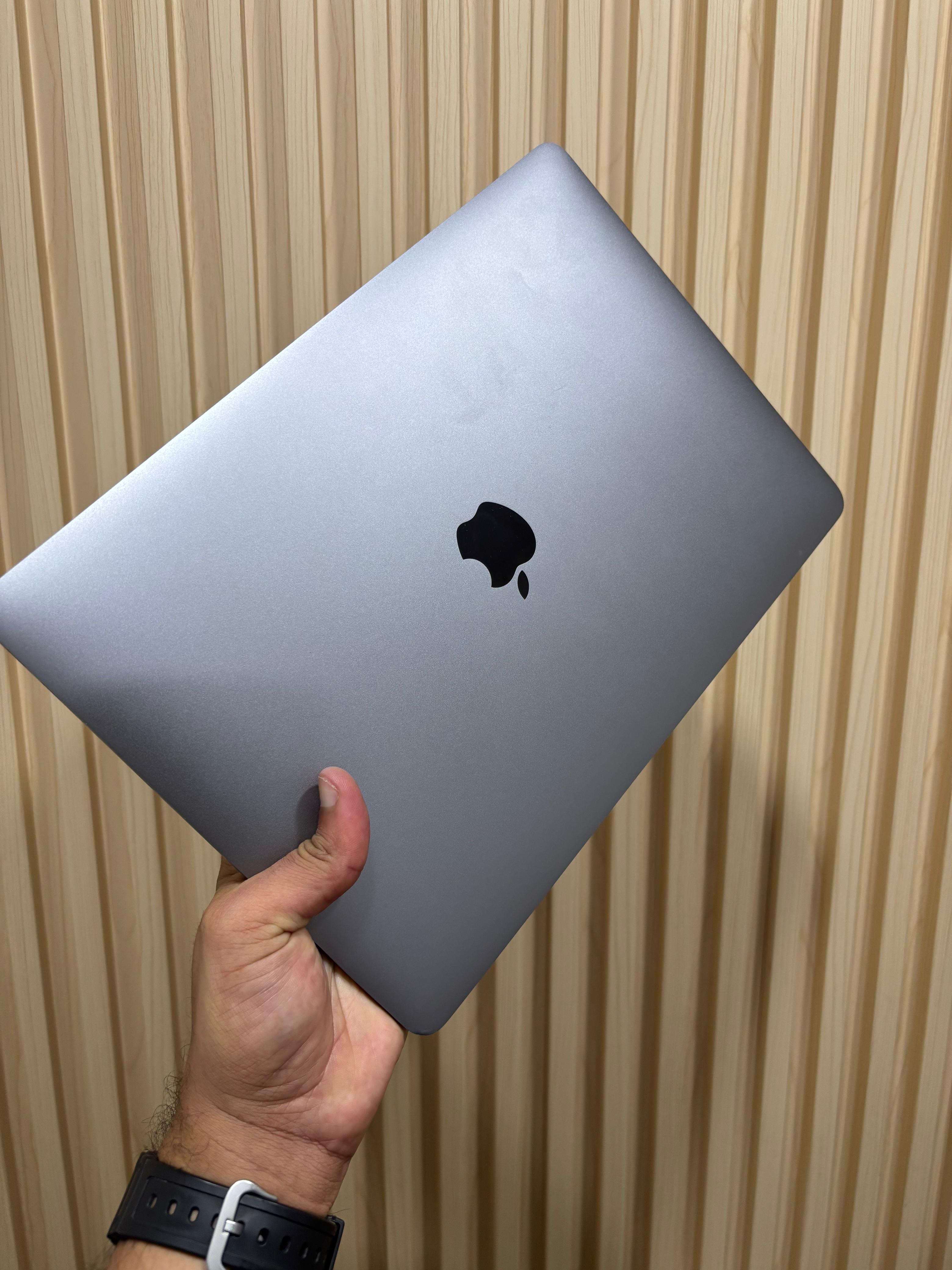 computadoras y laptops - Macbook air 2019 1