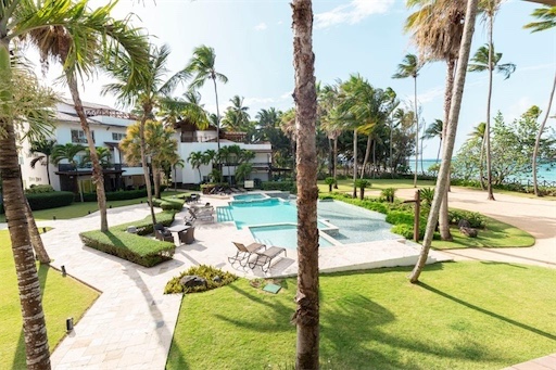 apartamentos - Venta de penthouse en primera línea de playa Samana totalmente amueblado 1