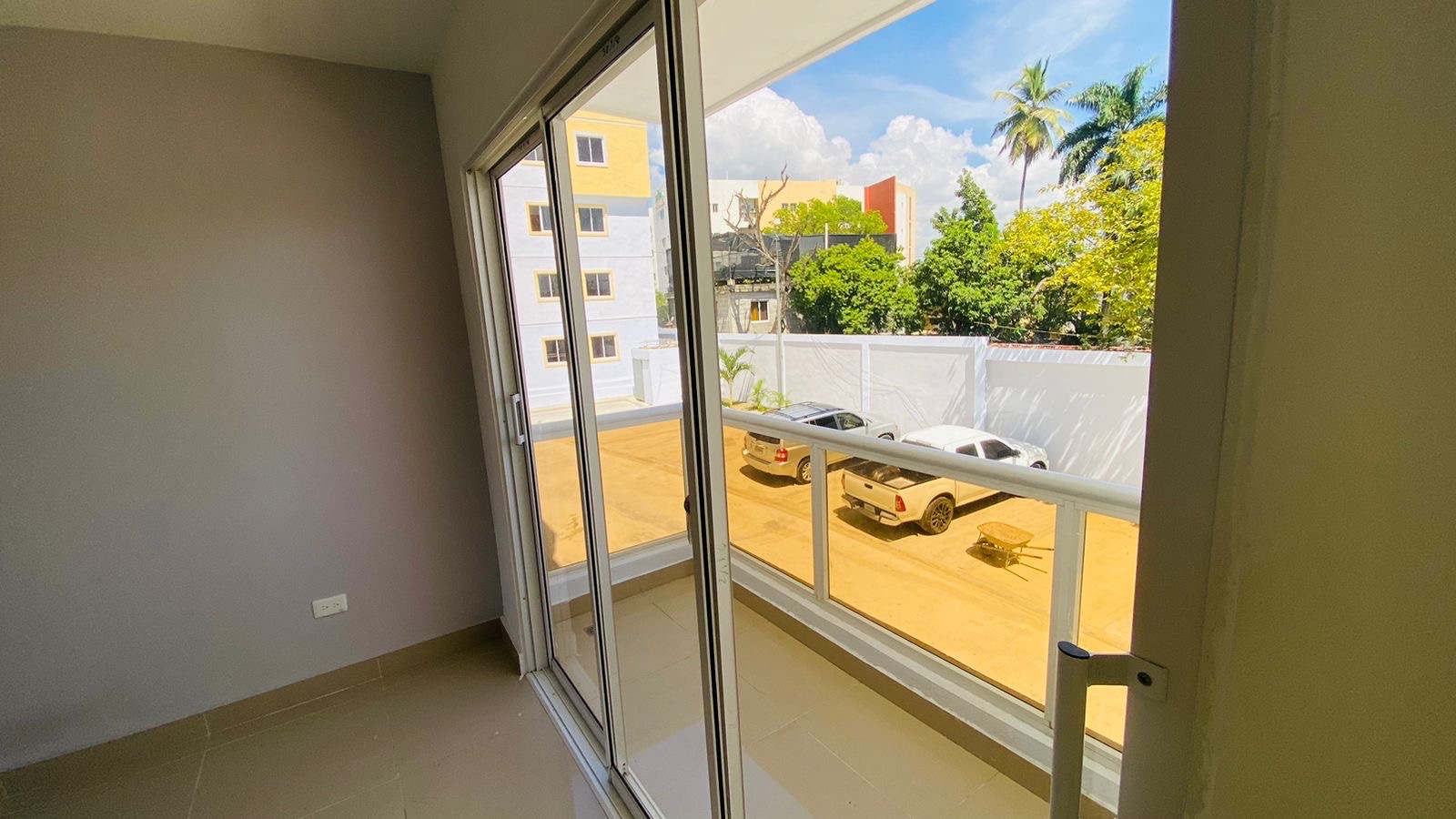 apartamentos - vendo apartamento en un segundo piso  1