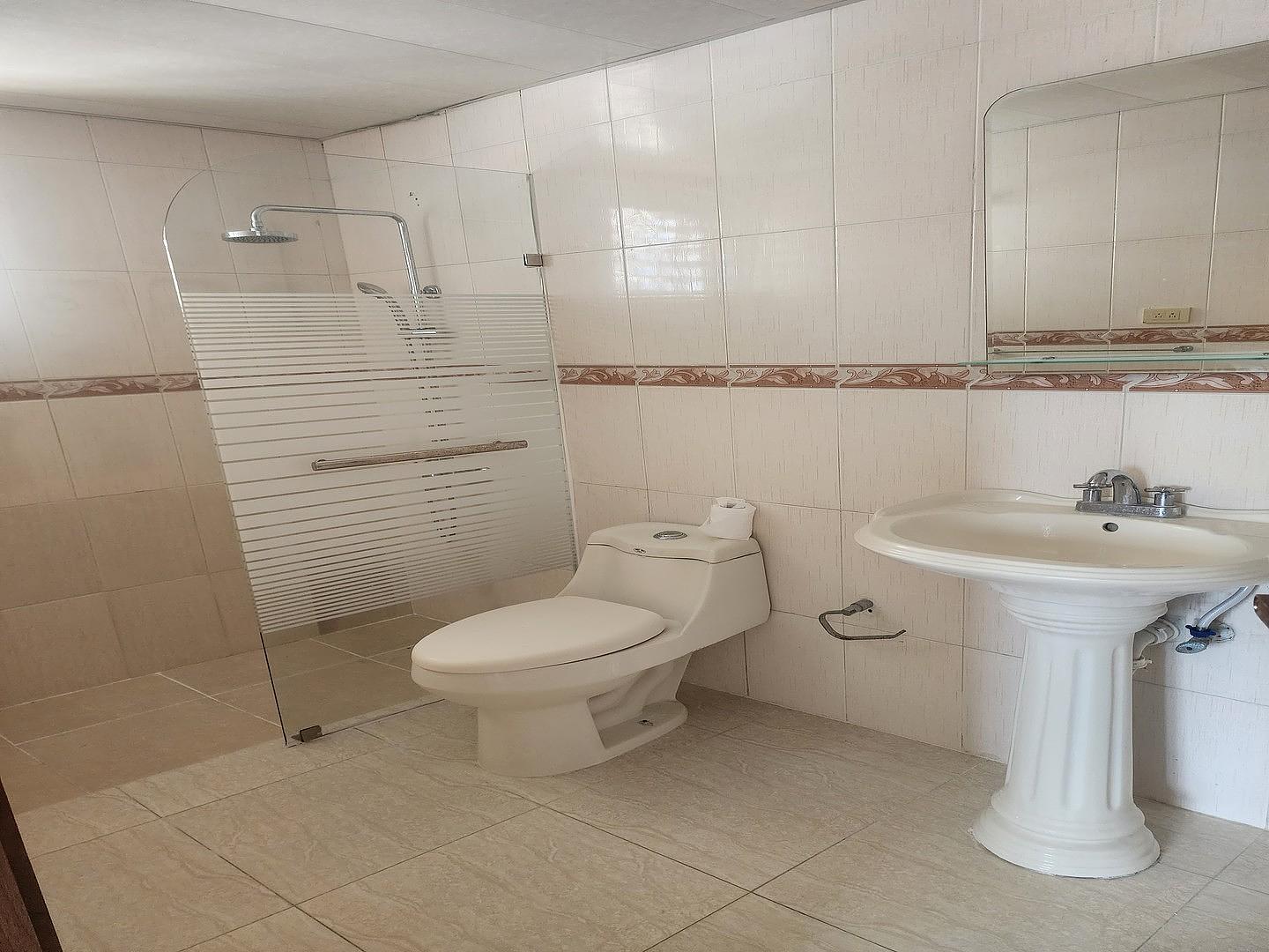 apartamentos - Apartamento 2do Piso Ensanche Isabelita  5