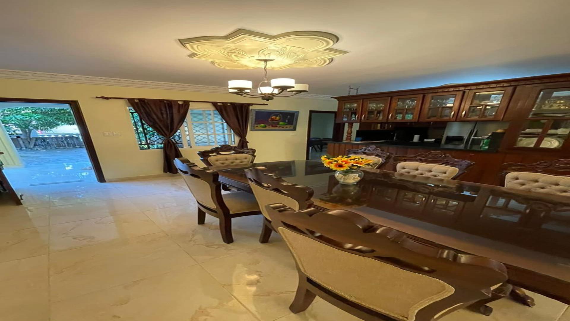 casas - Maravillosa casa en Santo Domingo este 7