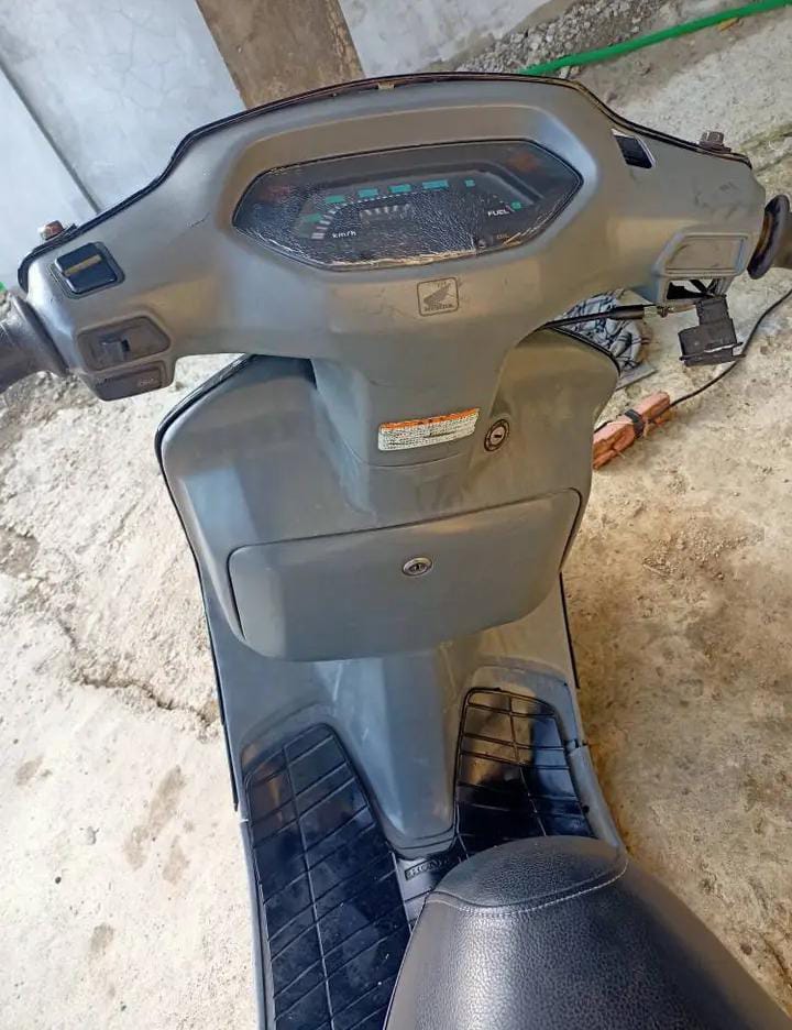motores y pasolas - HONDA leed funciona perfectamente bien  3