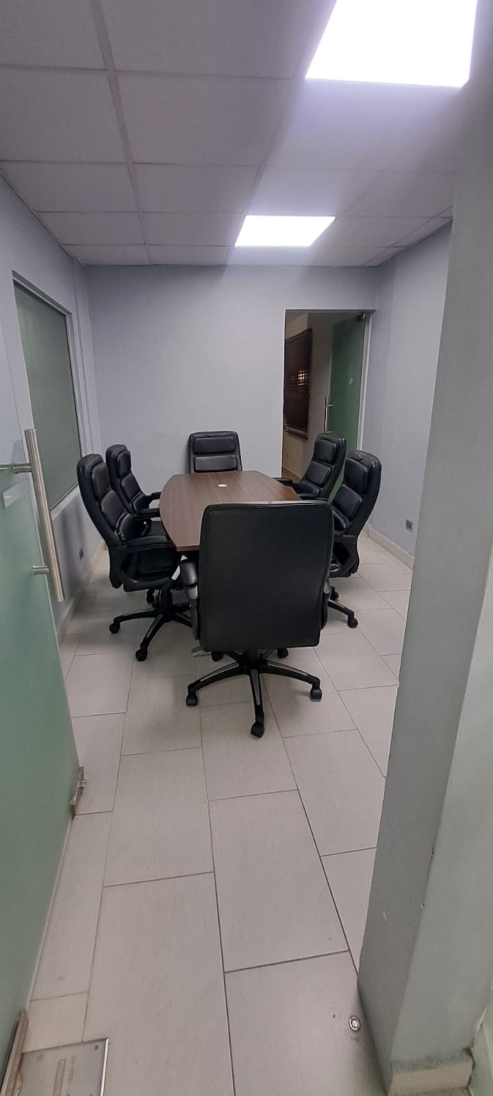 oficinas y locales comerciales - LOCAL COMERCIAL PARA OFICINA  4