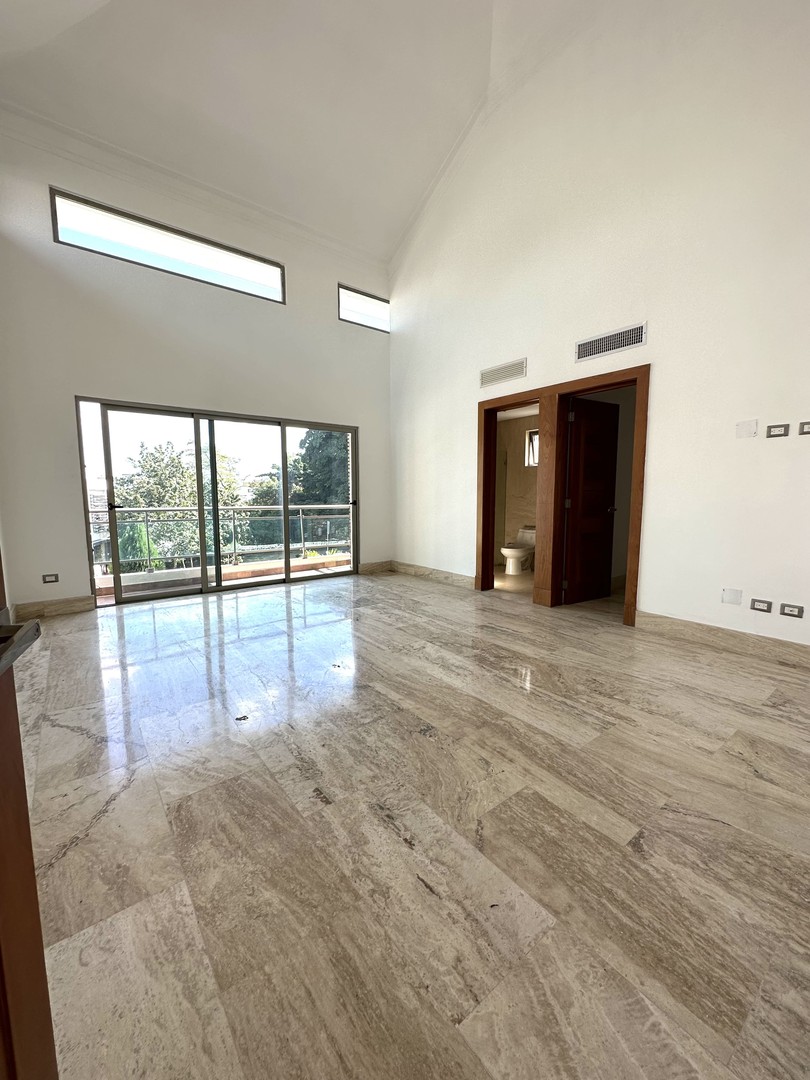 casas - La Julia casa 4 habitaciones 6 baños 4 parqueos 5