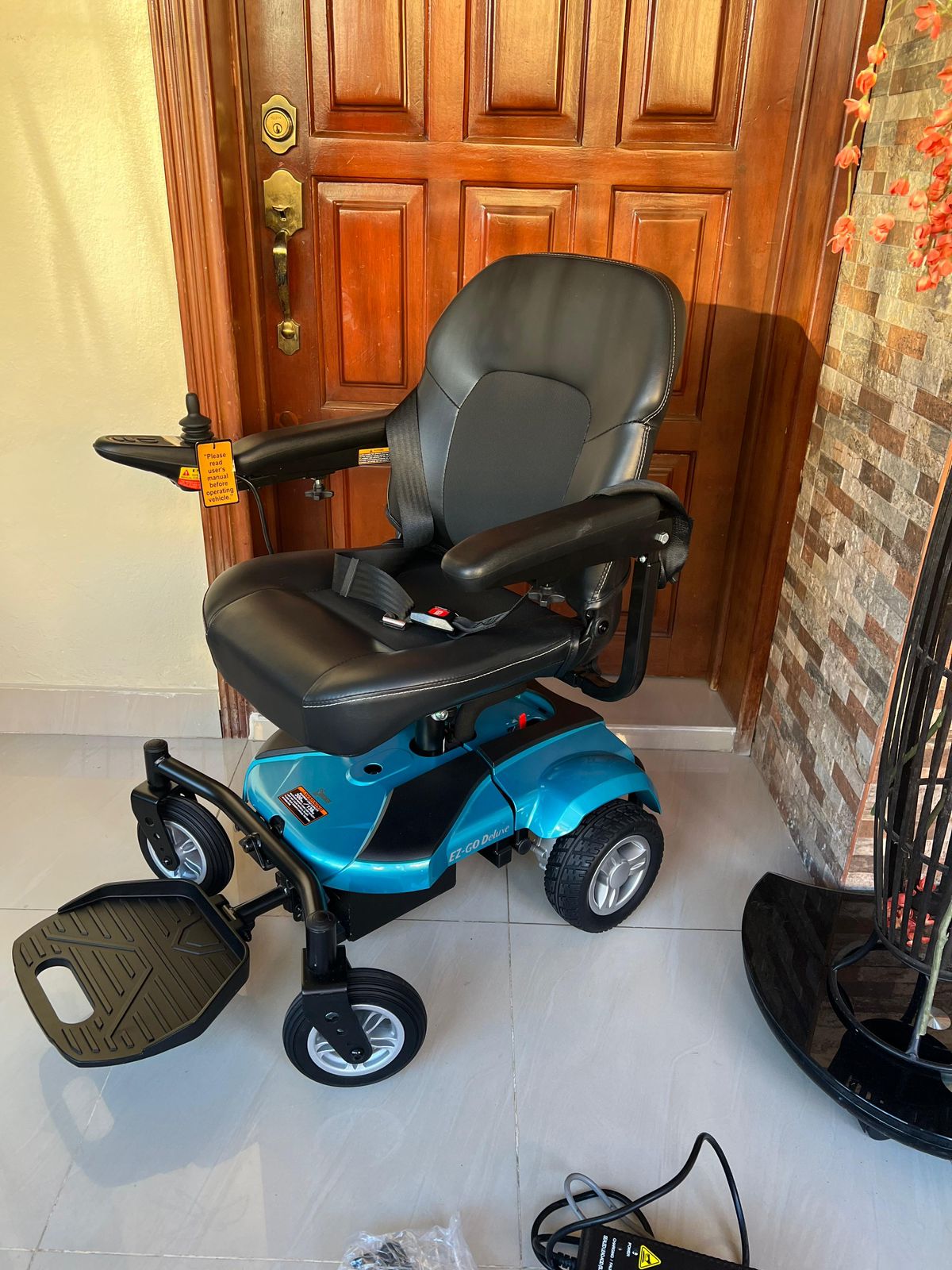 salud y belleza - silla electrica marca Merits Ez-Go Deluxe 2