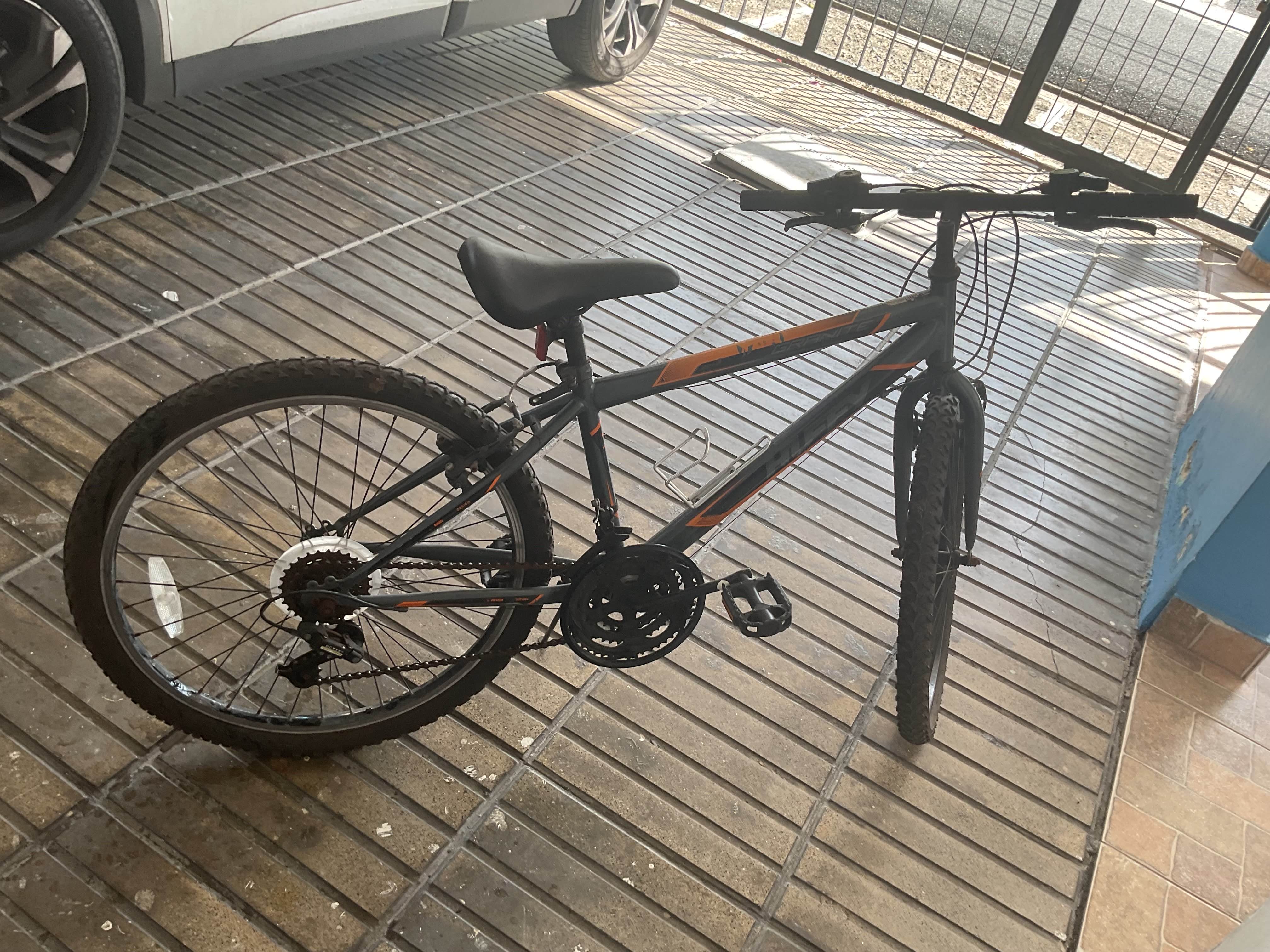 bicicletas y accesorios - Bicicleta  1
