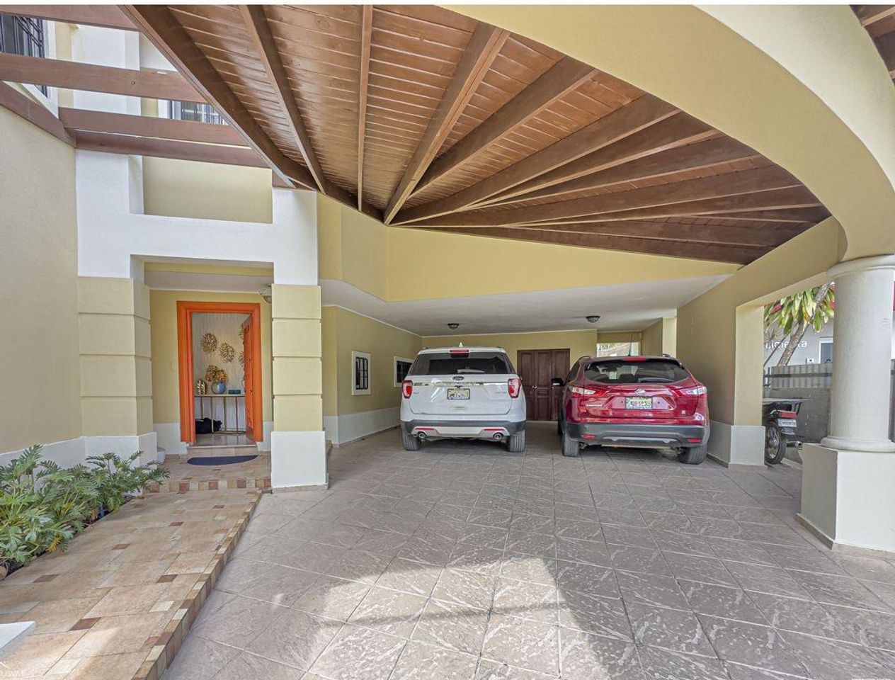 casas vacacionales y villas - Casa de 2 niveles en  alquiler  5