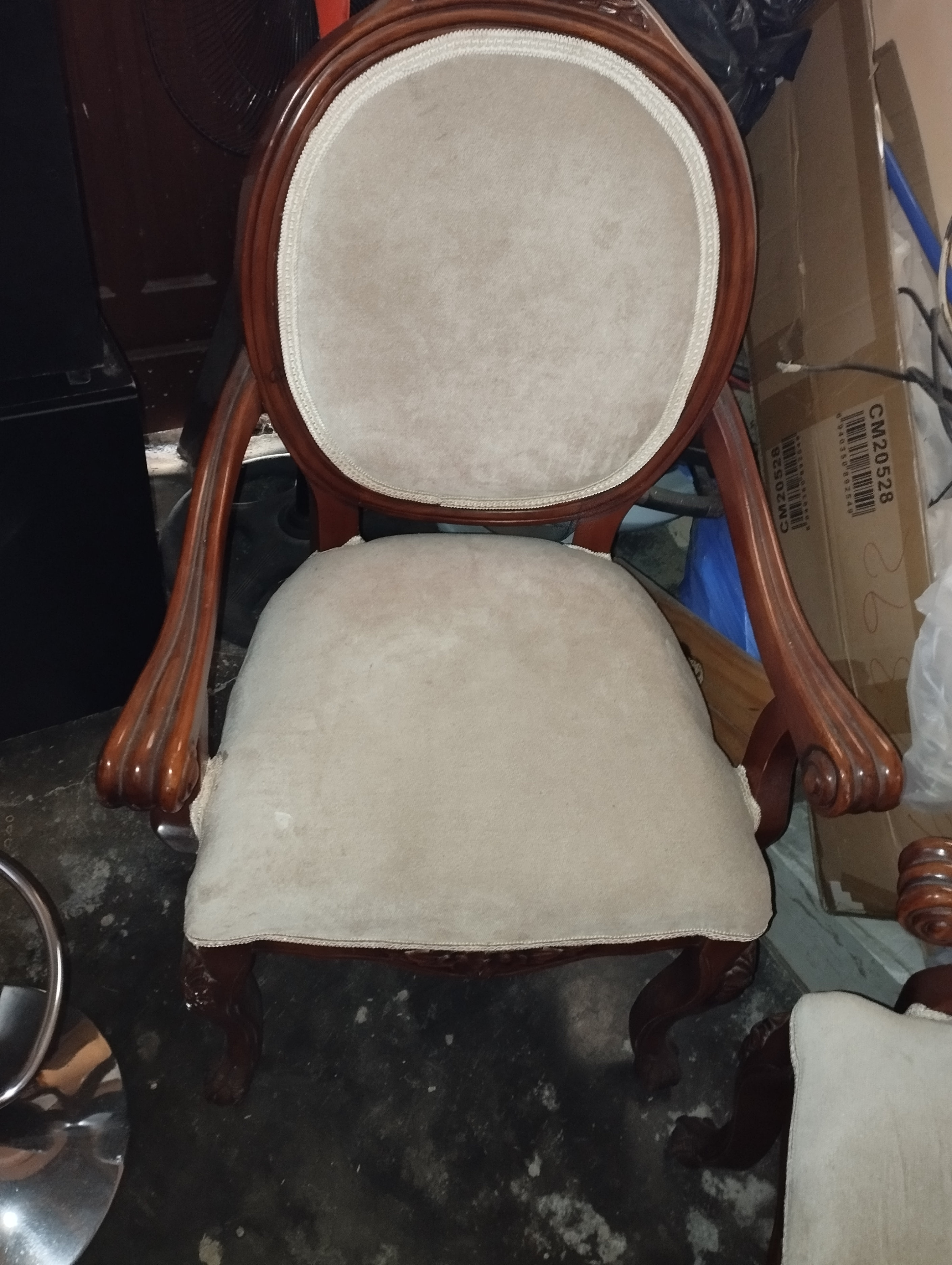 muebles y colchones - Mueble pequeño más 2 butacas de caoba
  2