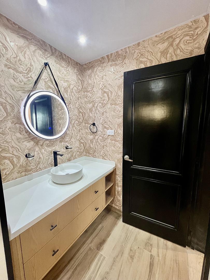 apartamentos - Naco, Amplio, céntrico , moderno, de lujo, amueblado full.
 4