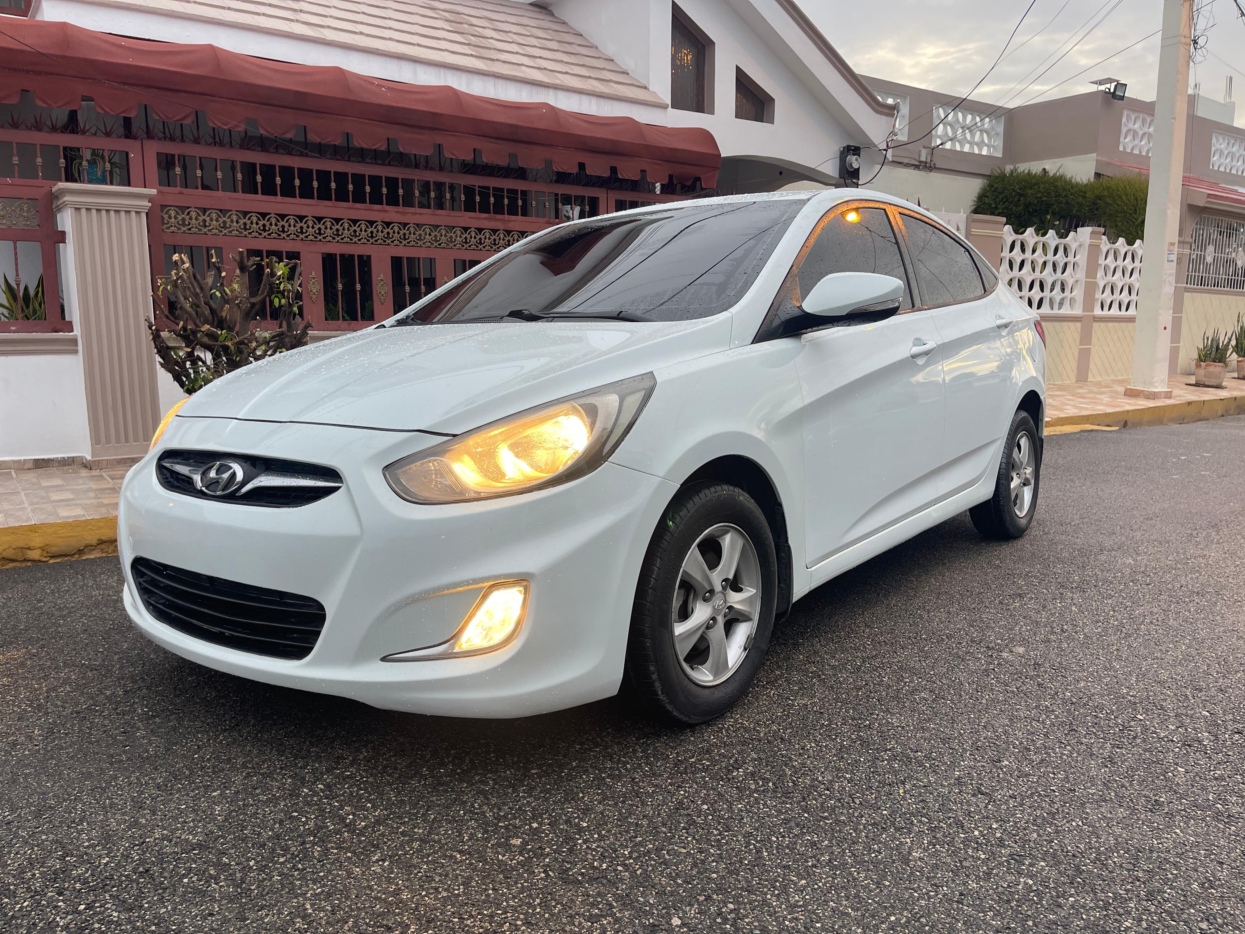carros - hiunday accent 2017 0