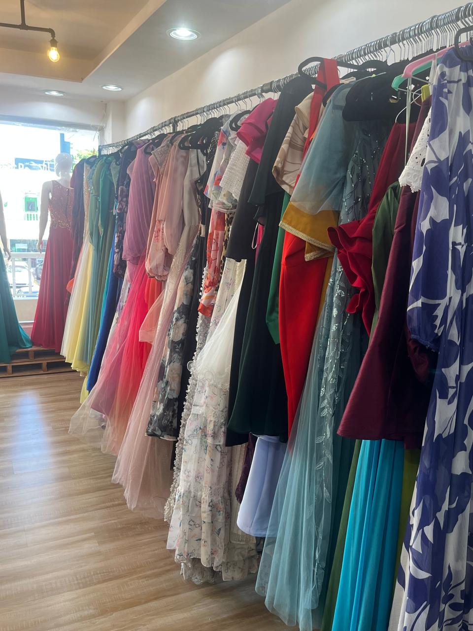 ropa para mujer - 🎉✨ ¡GRAN LIQUIDACIÓN DE VESTIDOS DE GALA! ✨🎉  4