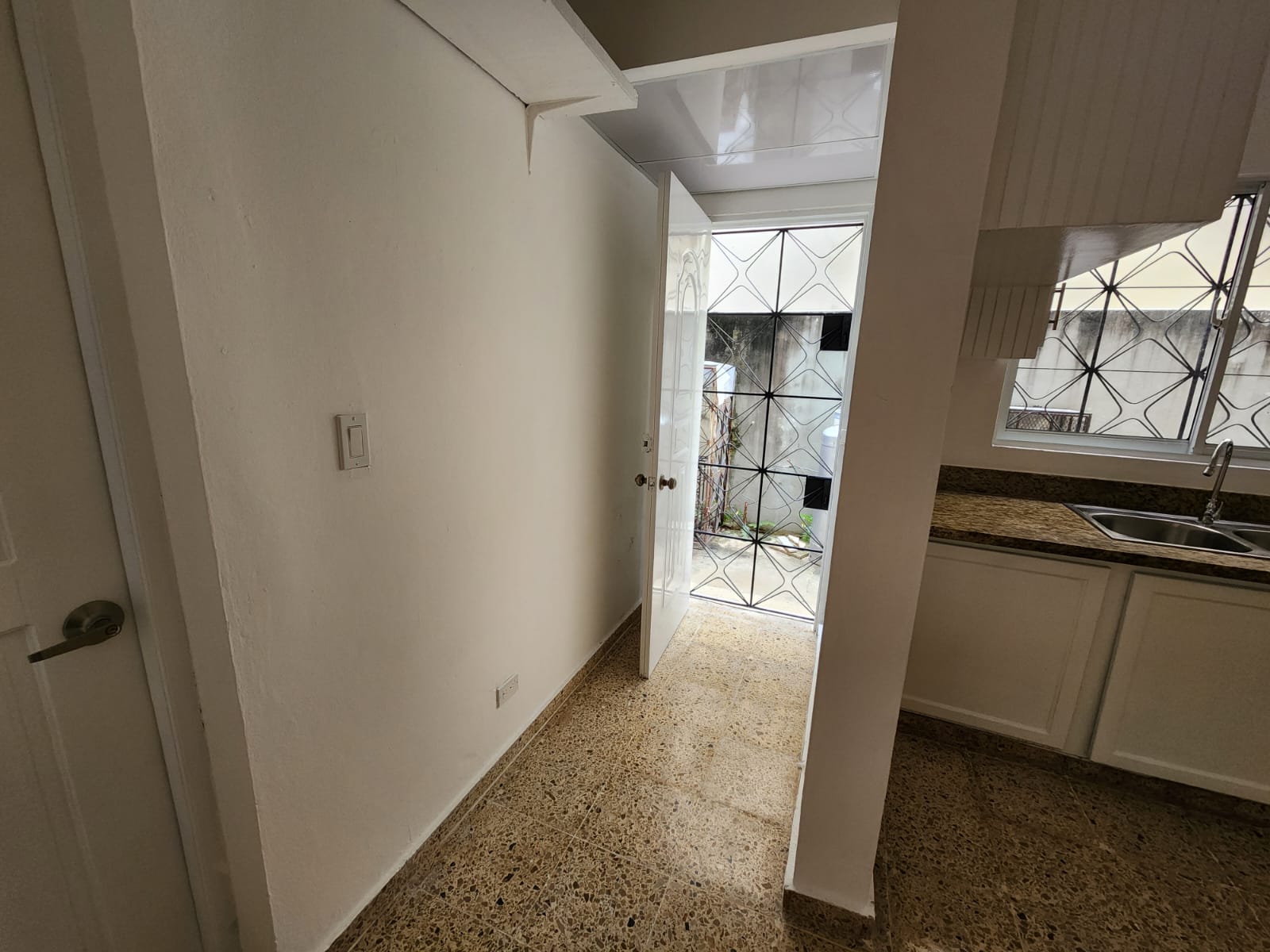 apartamentos - Apartamento en Alquiler por Abraham lincolh  3