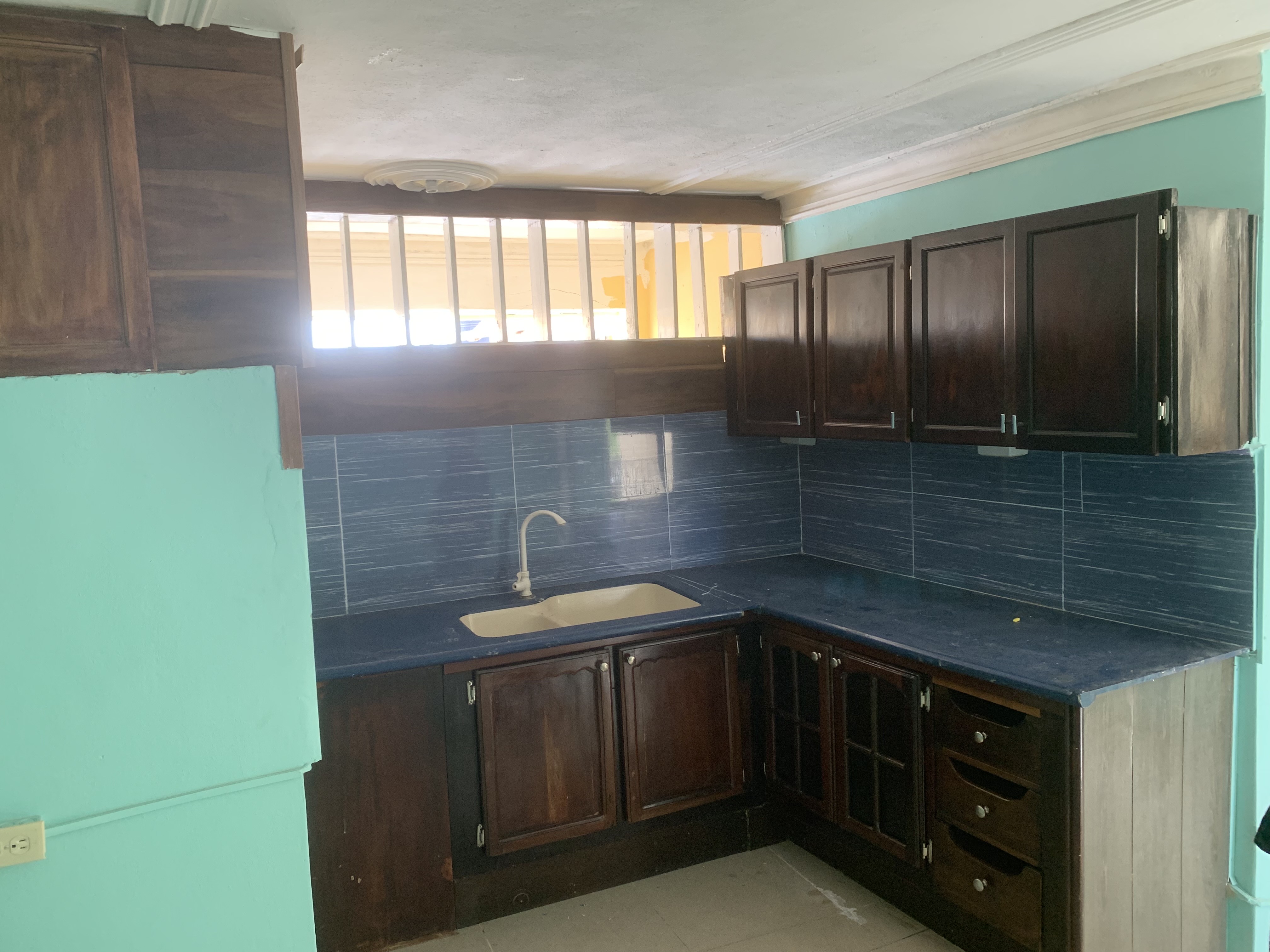 apartamentos - se alquila apto en el Ensanche Isabelita 2 hab y 1 baño 0