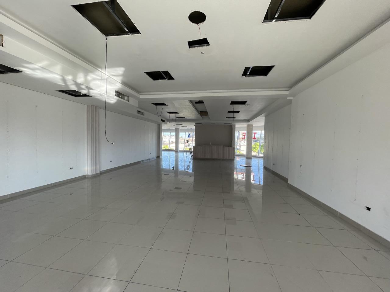 oficinas y locales comerciales - Locales comerciales venta alquiler Ens. Kennedy Santo Domingo 8