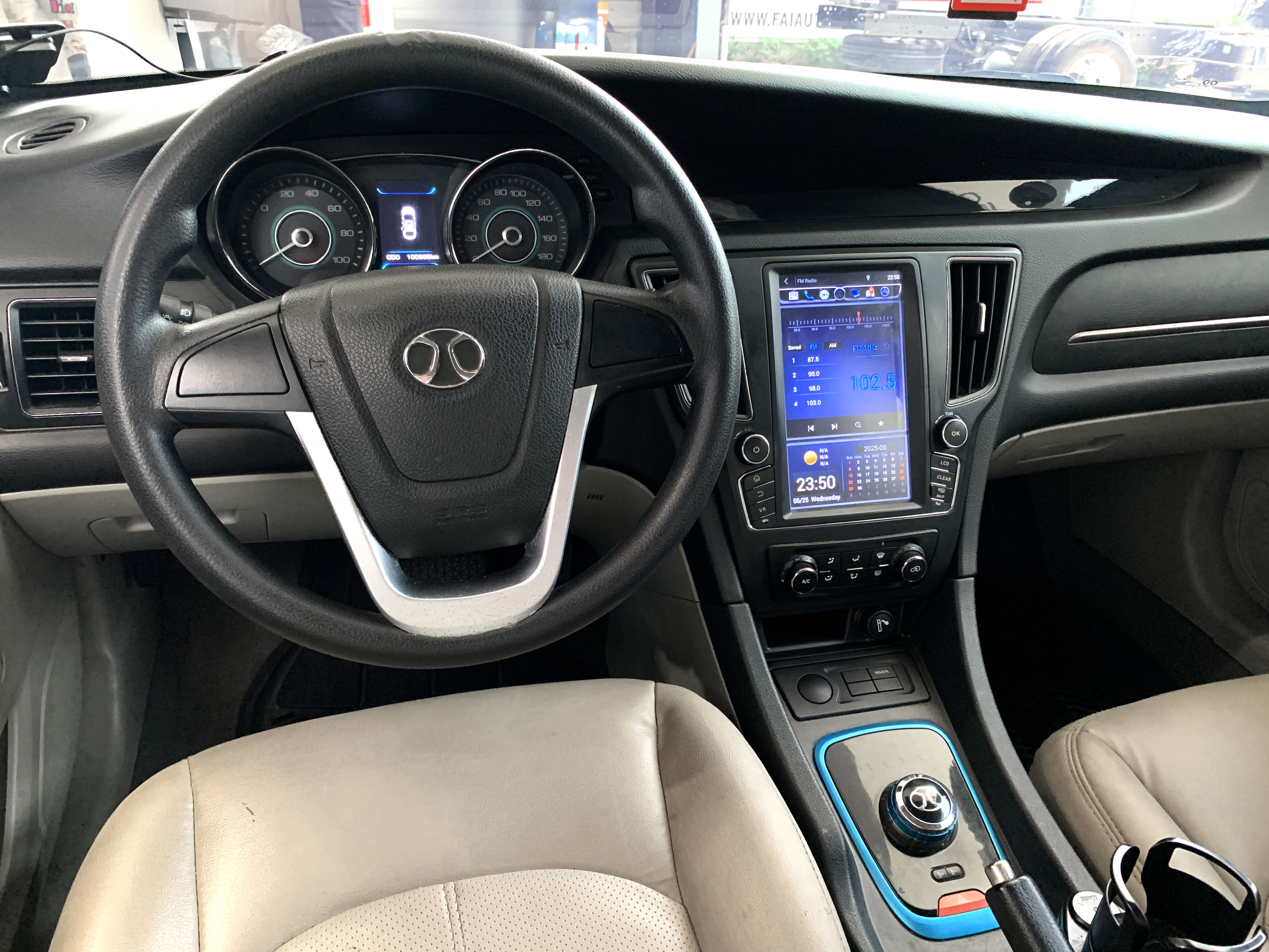 carros - Baic EU260 2