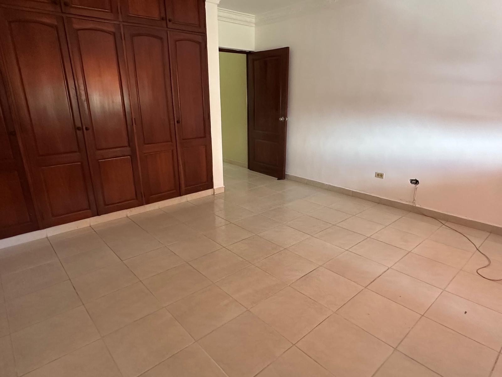 apartamentos - de alquila o se vende apartamento en excelente zona de Alma Rosa  2