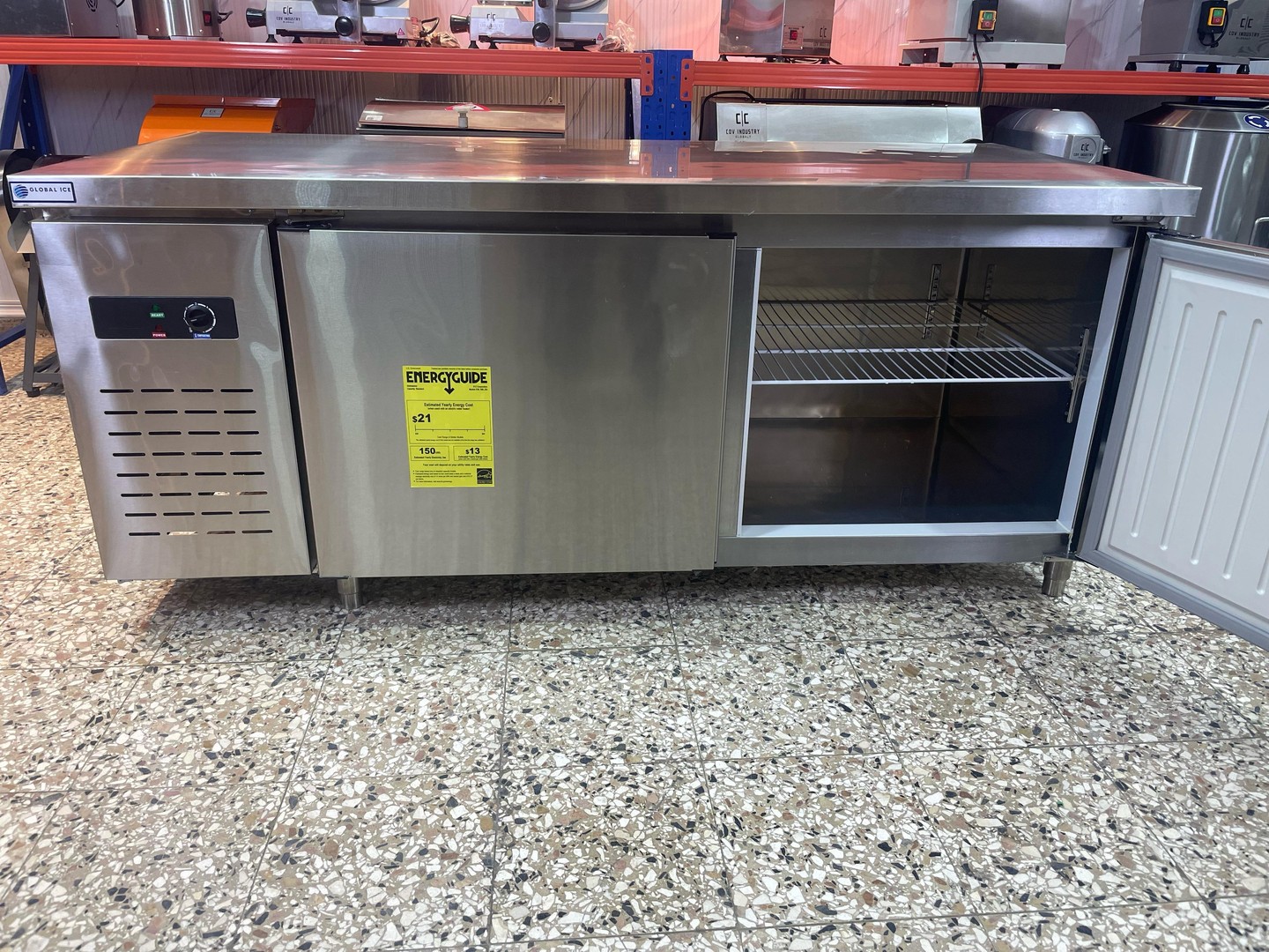 equipos profesionales - Mesa de trabajo para cocina con refrigerador 5