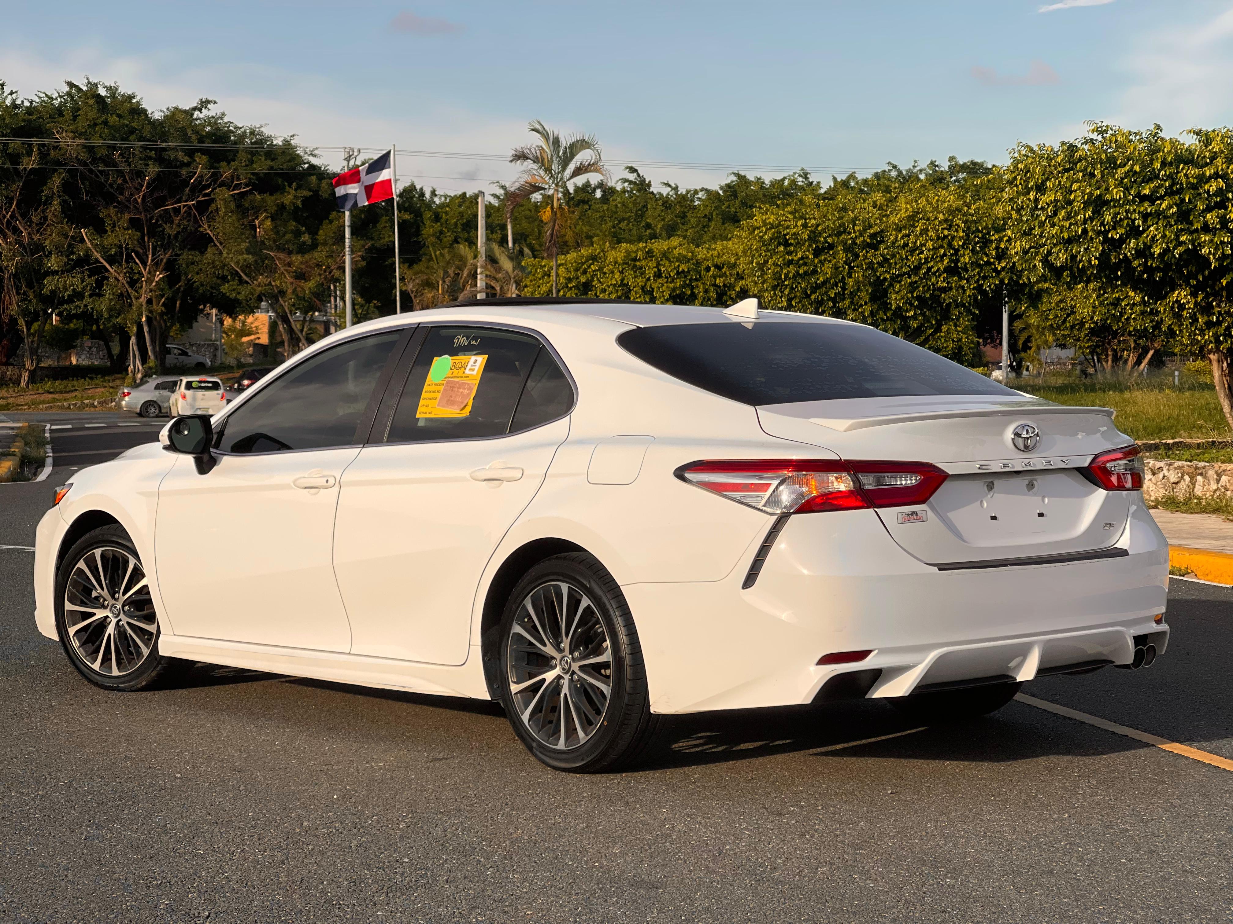 carros - TOYOTA CAMRY SE 2020 2
