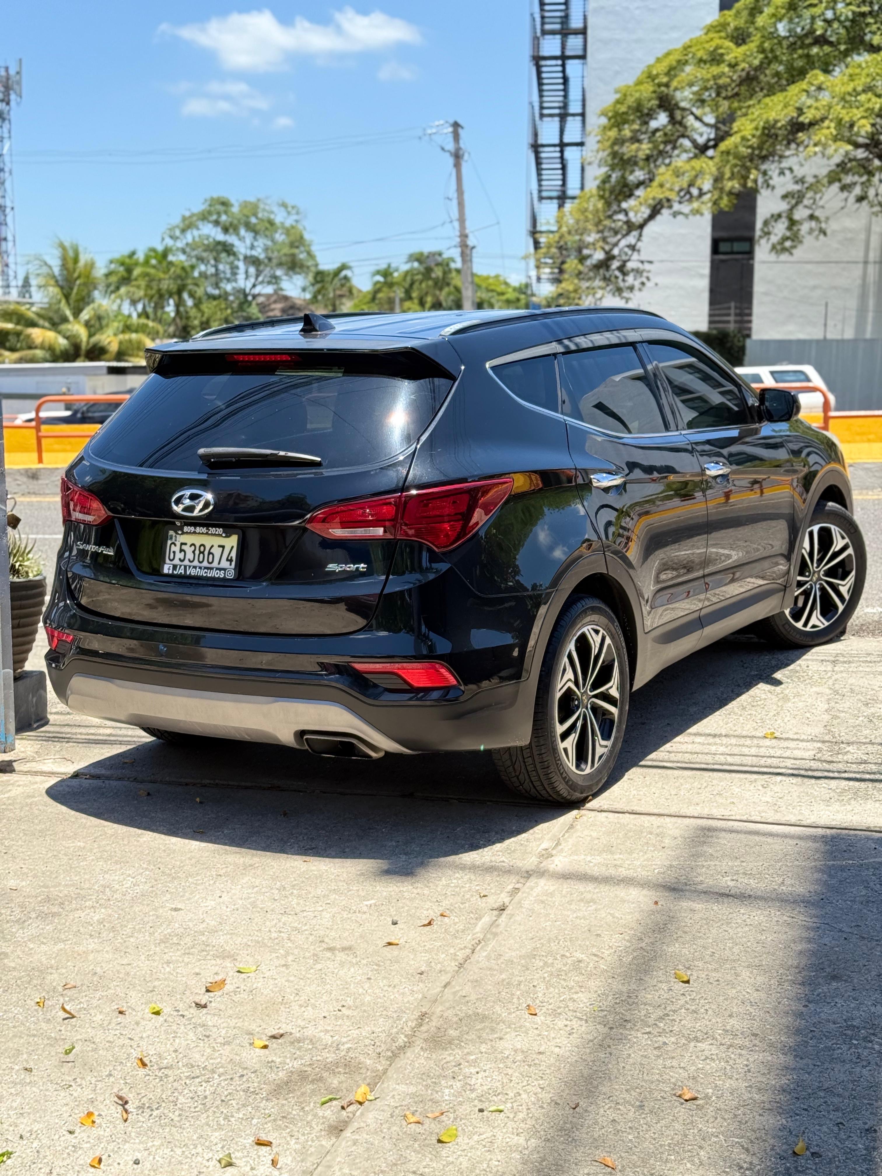 jeepetas y camionetas - Hyundai Santa fe 2017 1