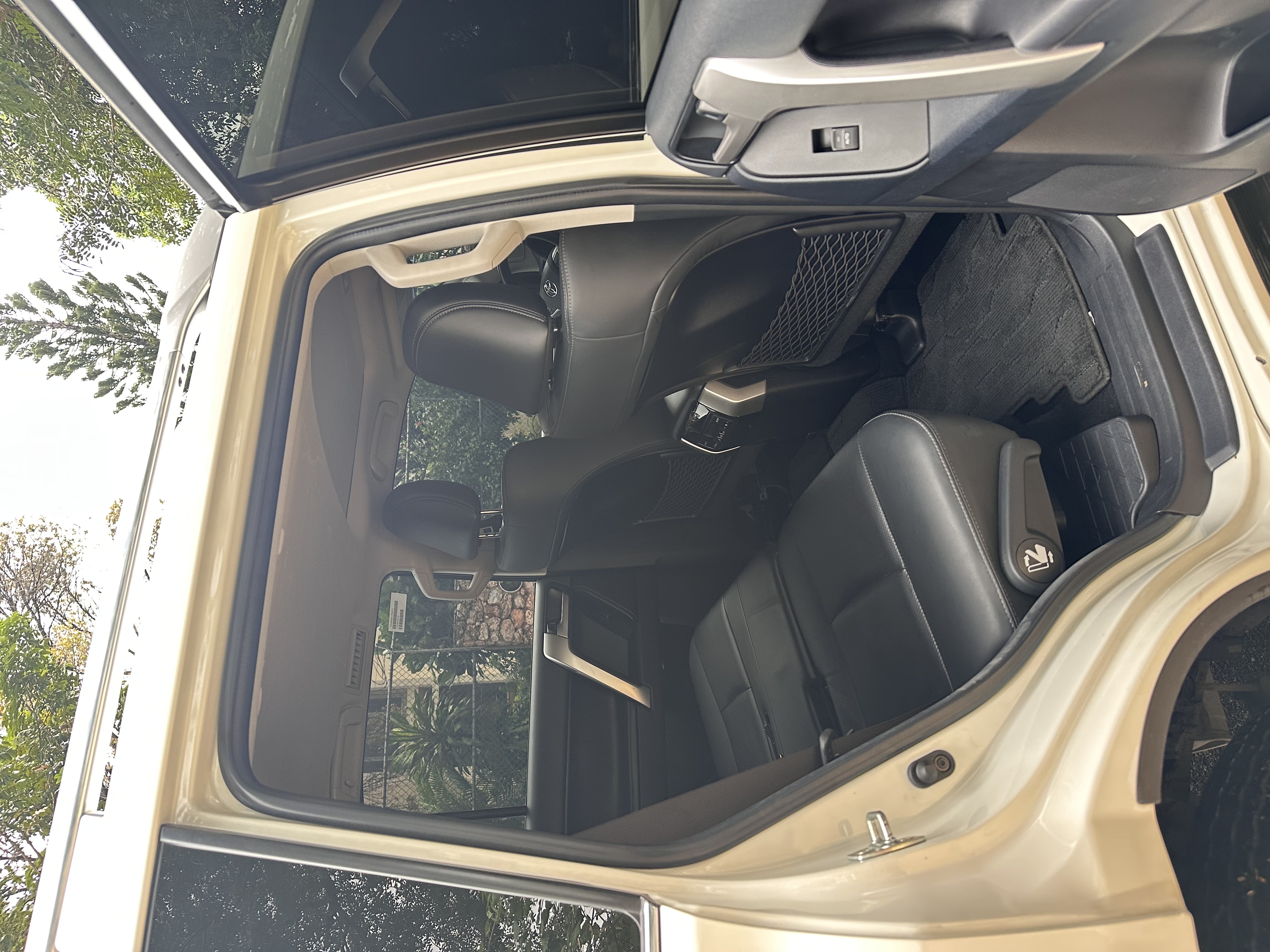 jeepetas y camionetas - Toyota Land Cruiser Prado VX 2022 - Gasolina 5