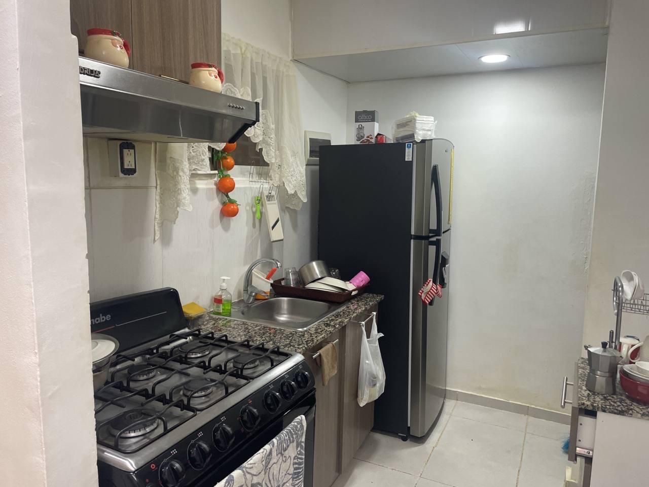 apartamentos - VENDO APT TIPO PENHOUSE 
3 pisos 
Jacuzzi 
Terraza 
4 habitaciones 
2 parqueos
 3