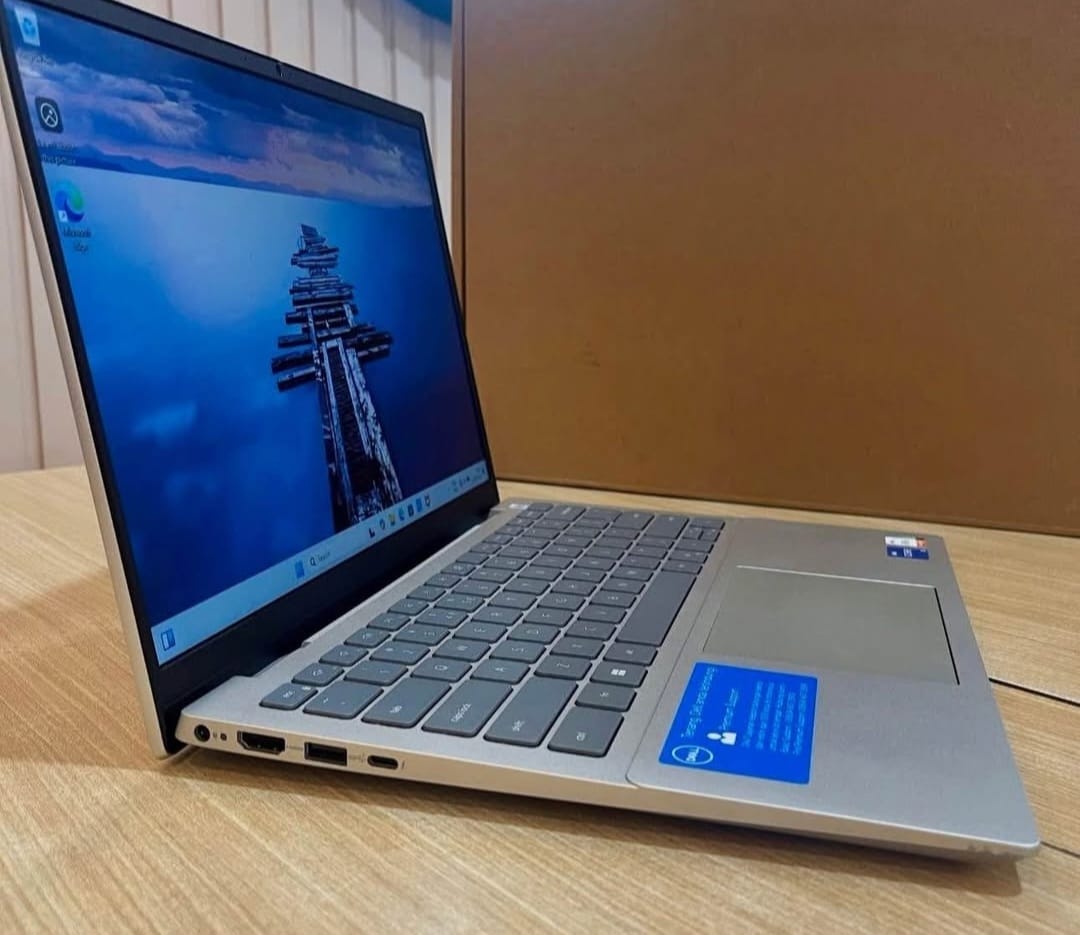 computadoras y laptops - Dell Inspiron 14 5430, Core i7 13ª Gen, 16GB RAM, 1TB SSD, Win11, Huella Nueva