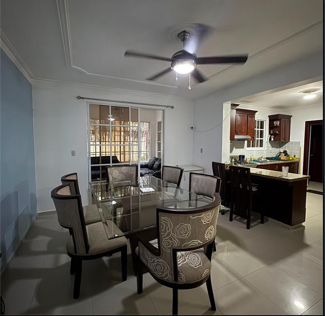 casas - CASA EN VENTA EN JARDINES DEL NORTE, SANTIAGO. 9