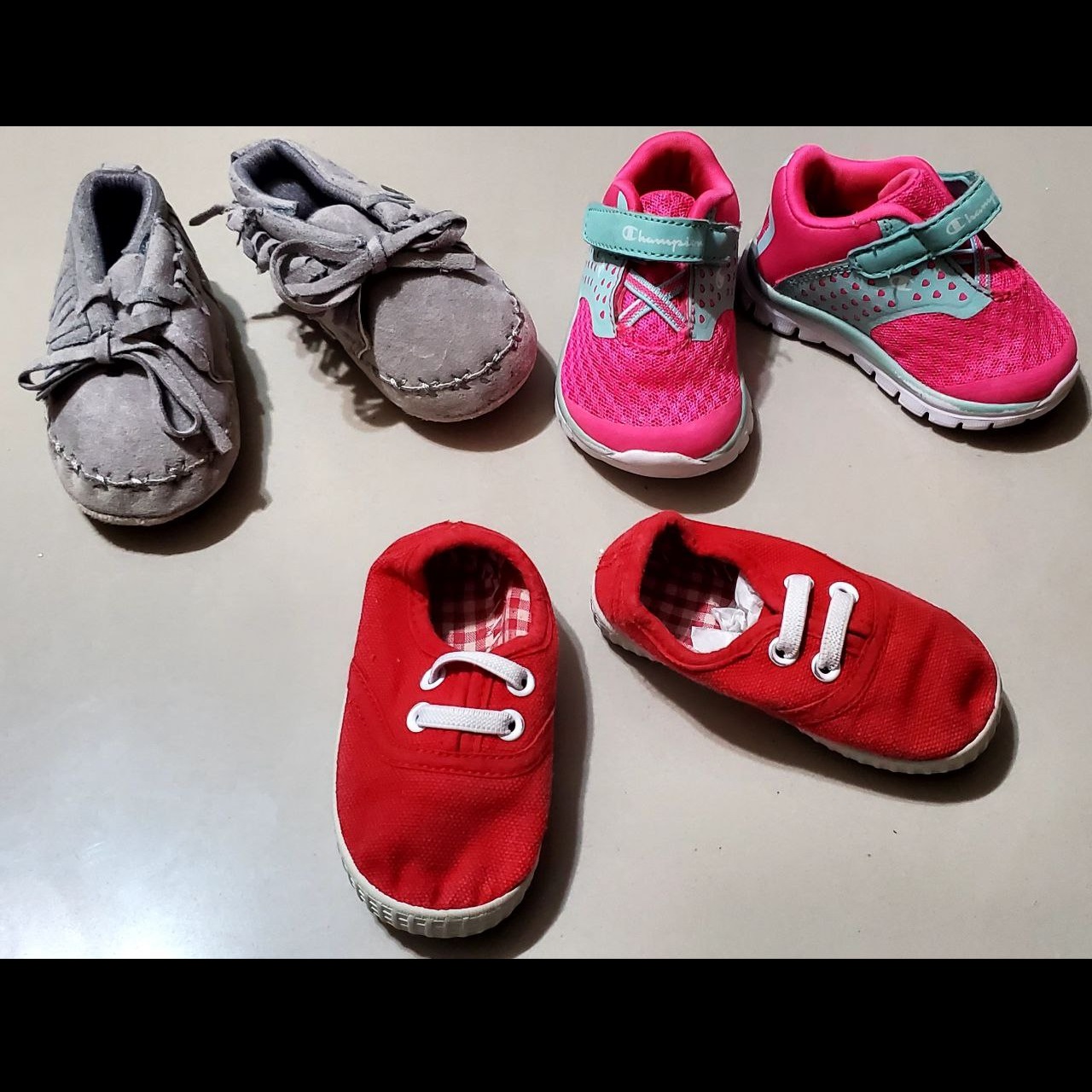 ropa y zapatos - 6 Pares zapato  tenis niña 0-3 meses. Todo por $500 3
