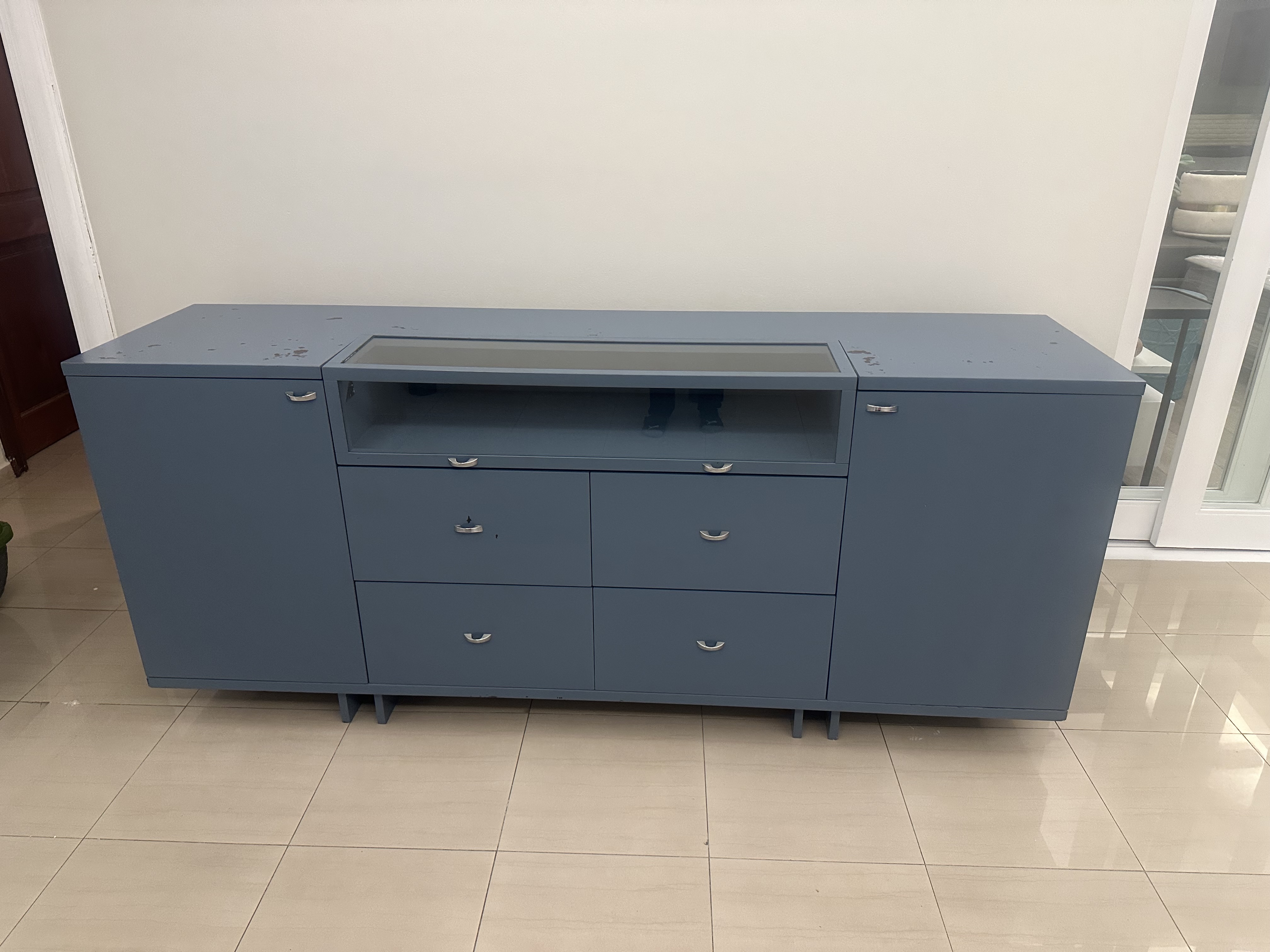muebles y colchones - Hermosa y amplia bufetera 1