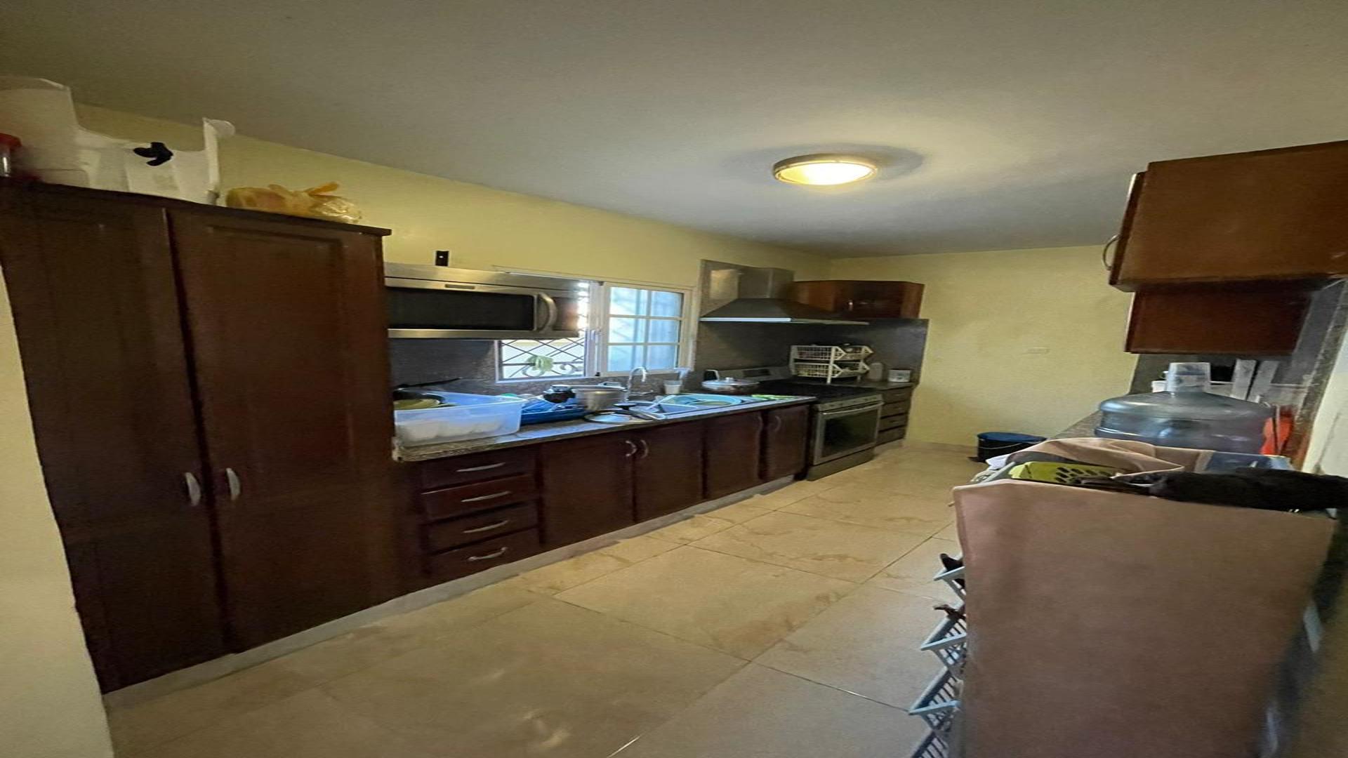 casas - Maravillosa casa en Santo Domingo este 8