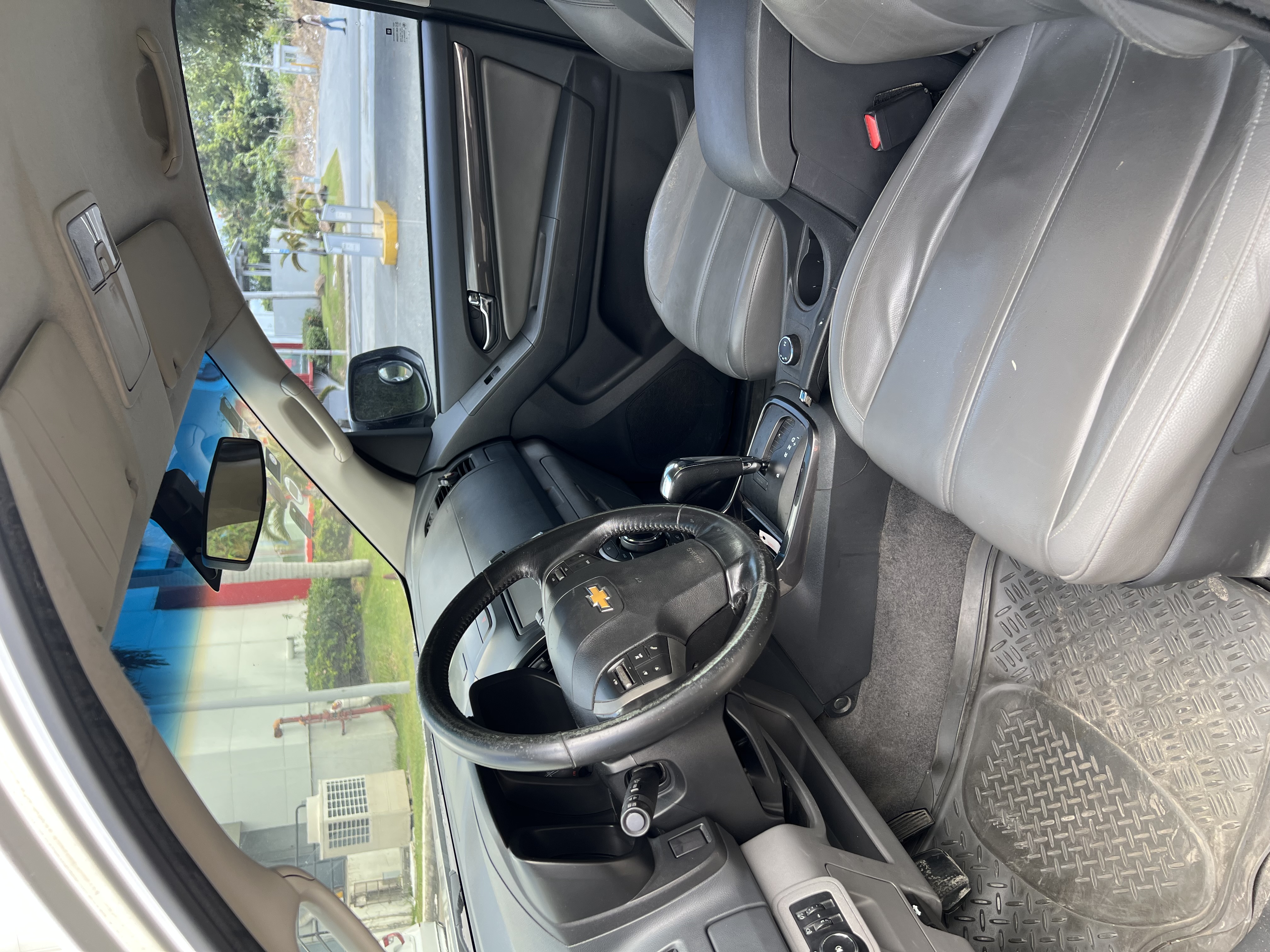 camiones y vehiculos pesados - Vendo de oportunidad Chevrolet colorado z71 2014 7